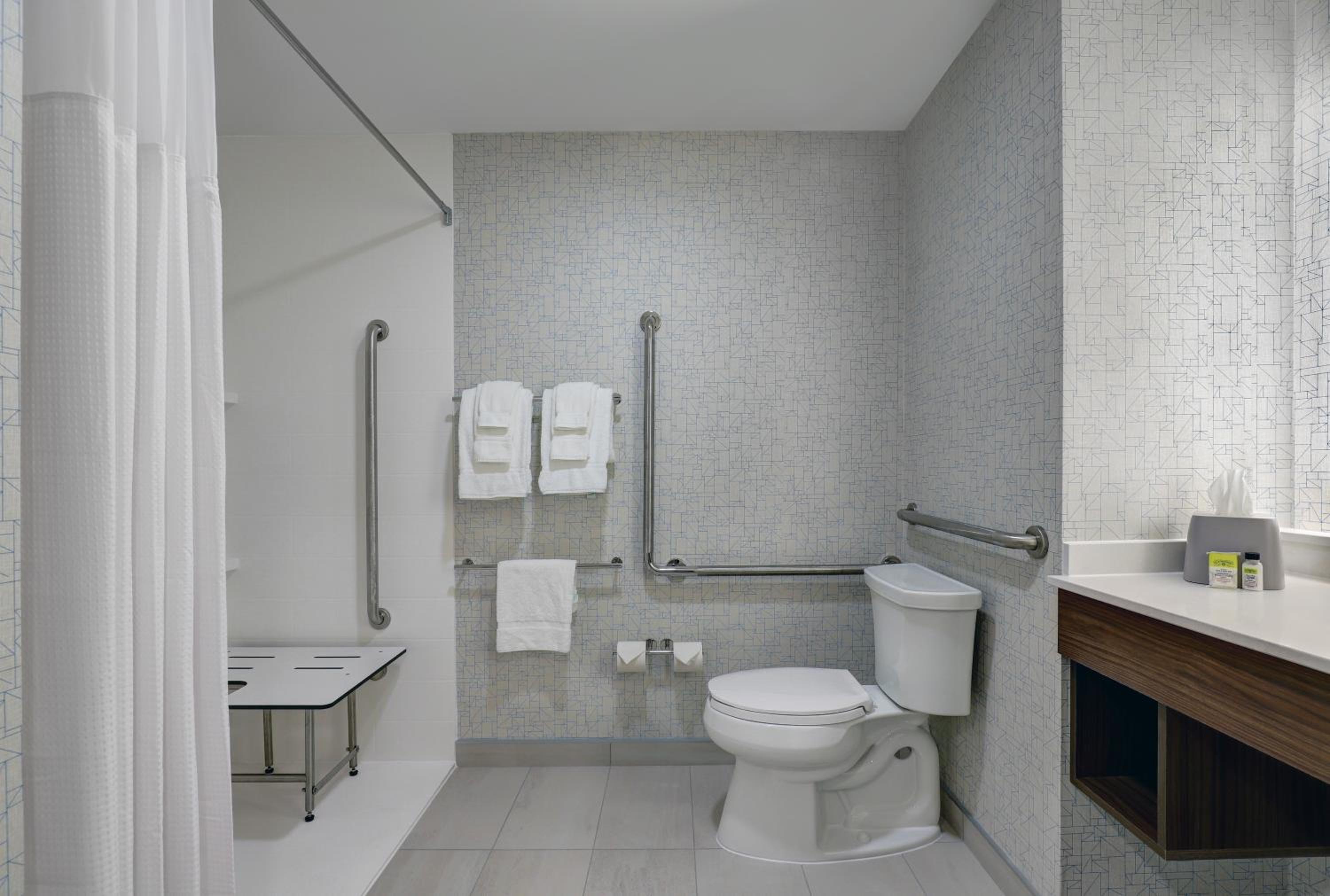 Suite with Two Queen Beds and Roll-in Shower - Communications Access