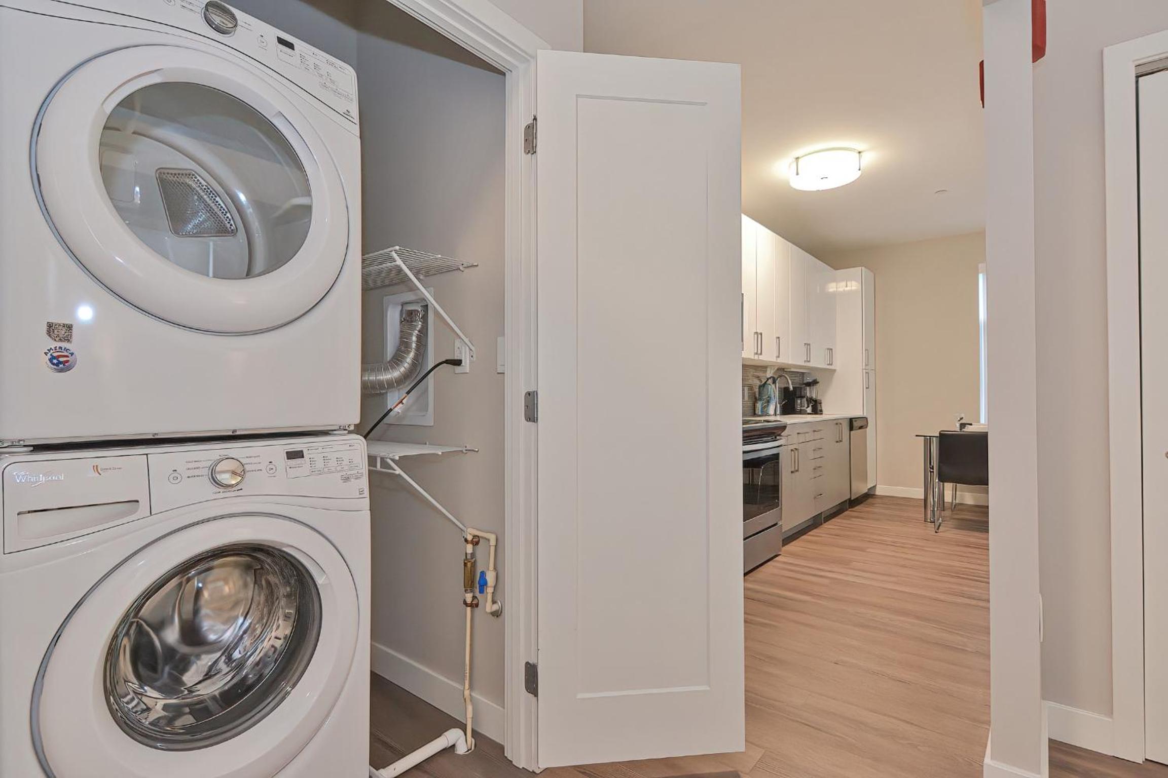 One-Bedroom Apartment - Photo 13