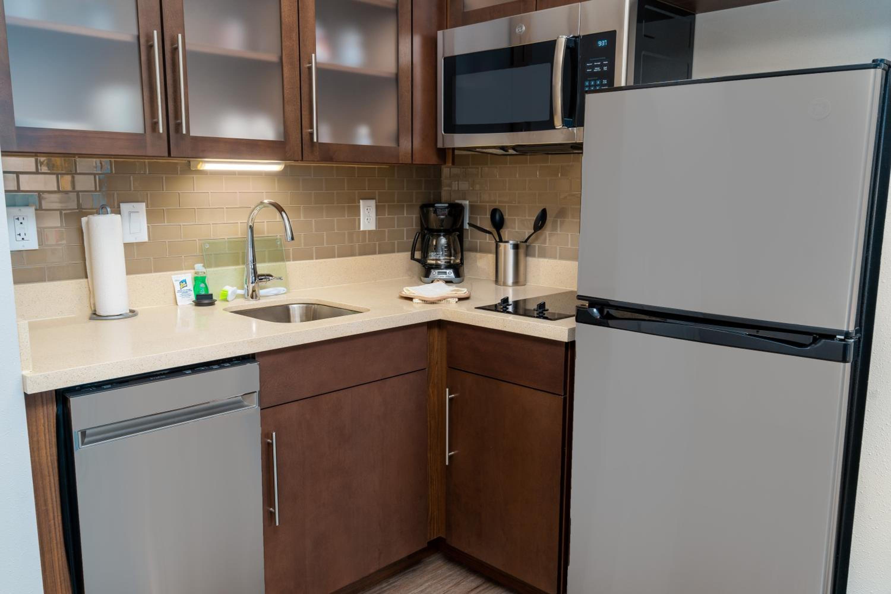 King Studio Suite - Photo 5