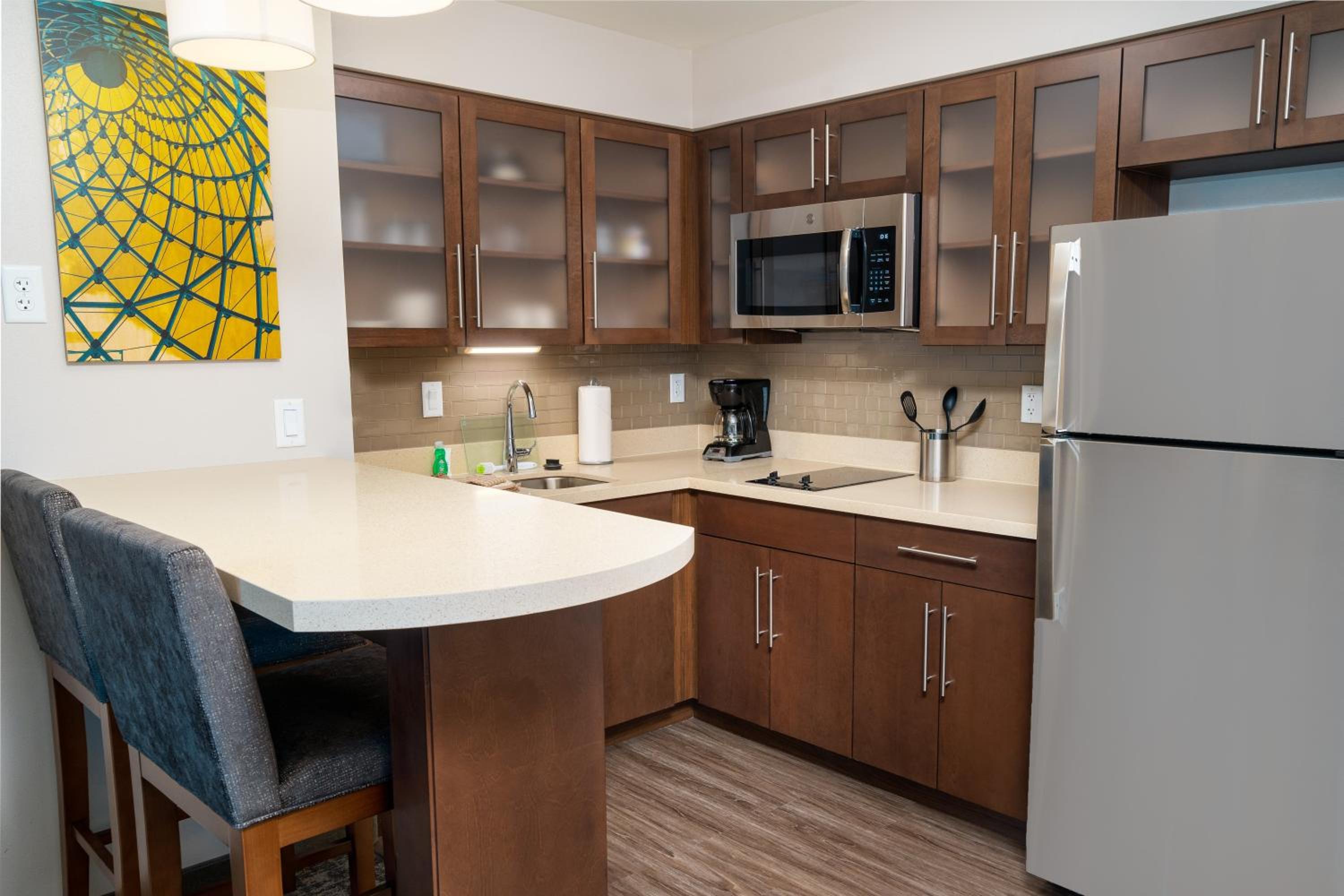 Feature Suite - Non-Smoking - Photo 3