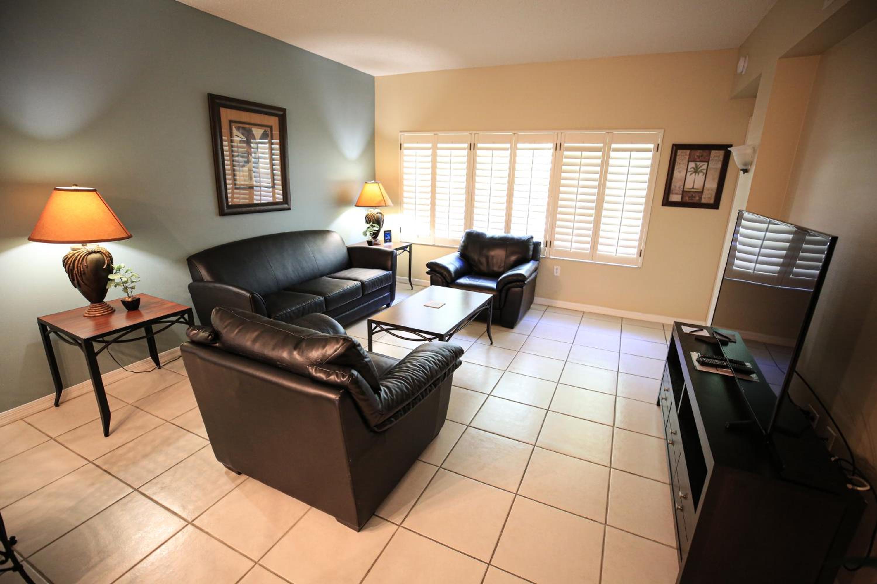 Deluxe One-Bedroom Suite Lodge - East Campus photo 1