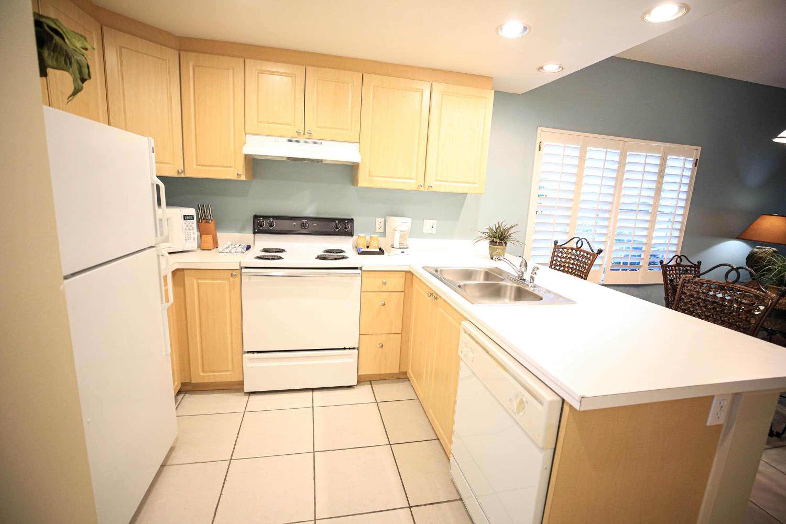 Two-Bedroom Suite Lodge - East Campus photo 2
