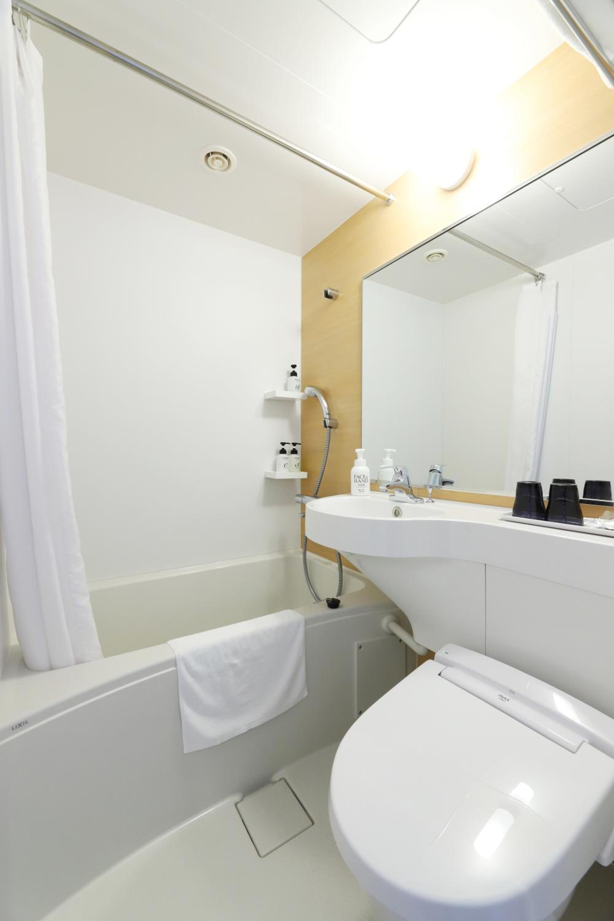 Double Room - Non-Smoking  - Photo 7