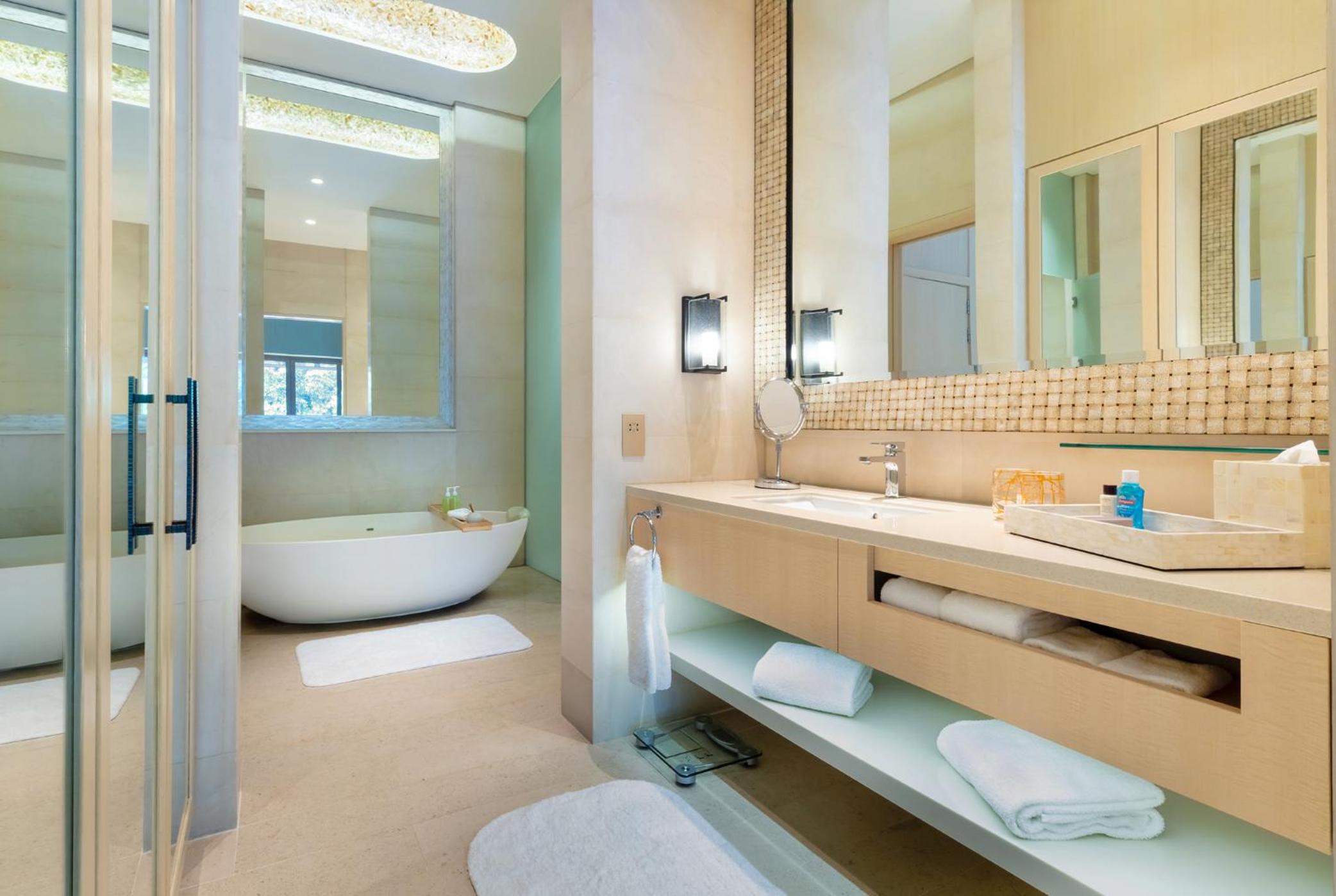 One-Bedroom Villa - Special Offer (22 Oct - 31 Dec 2024) Complimentary One-Day Tickets To Adventure Cove Waterpark thumbnail 5