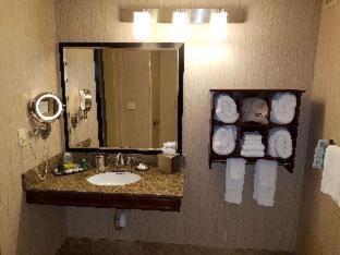 Double Queen Room with Two Queen Beds and City View - Photo 3
