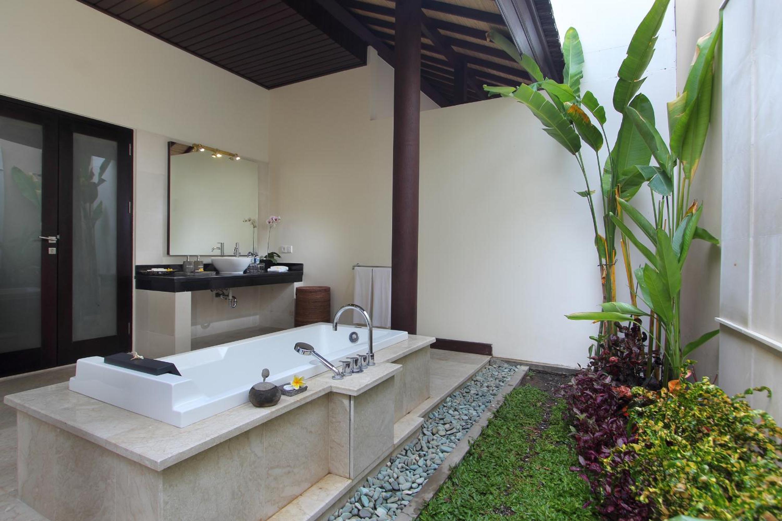 Two-Bedroom Villa with Private Pool - Photo 2