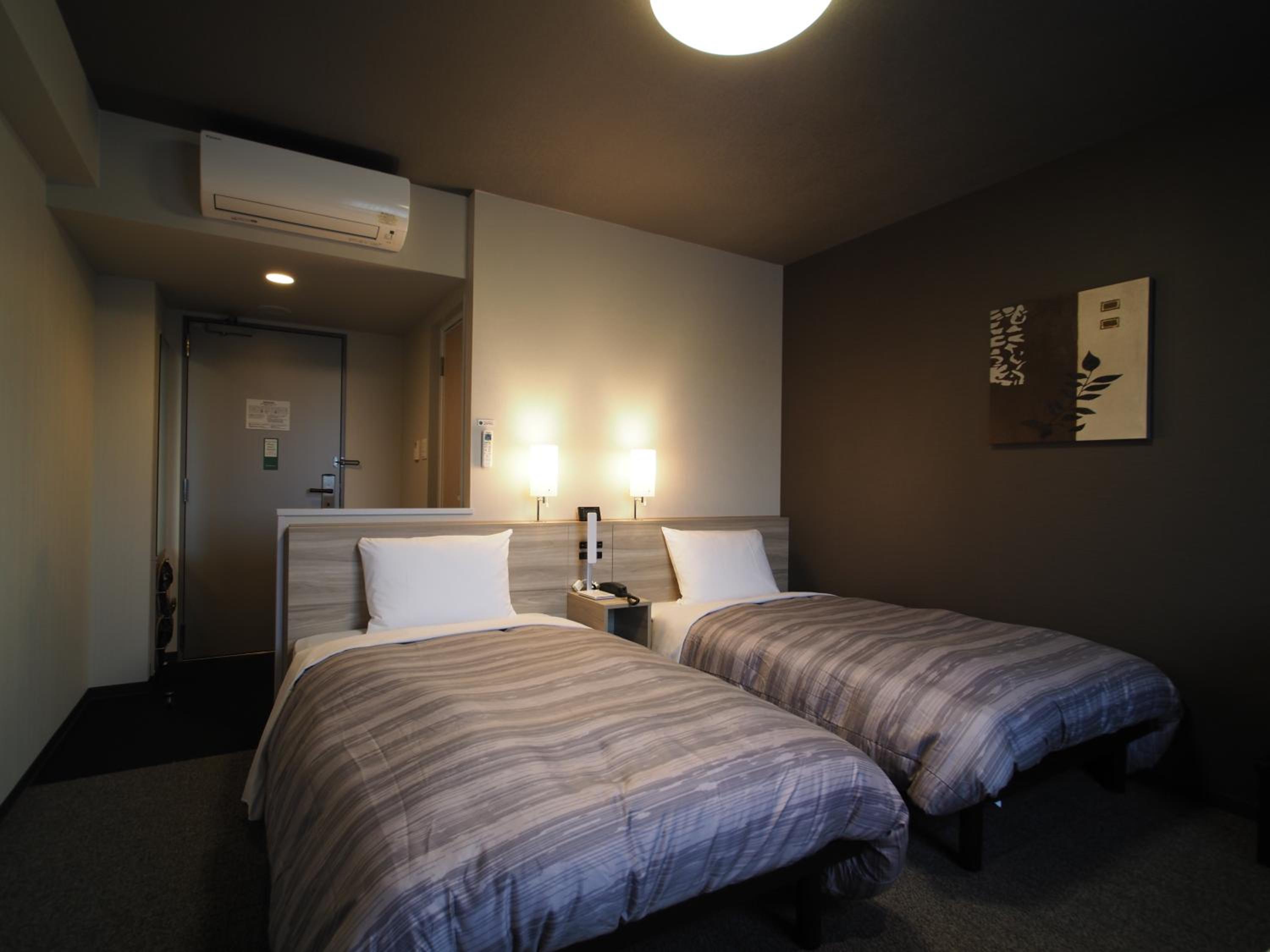 Twin Room - Photo 1