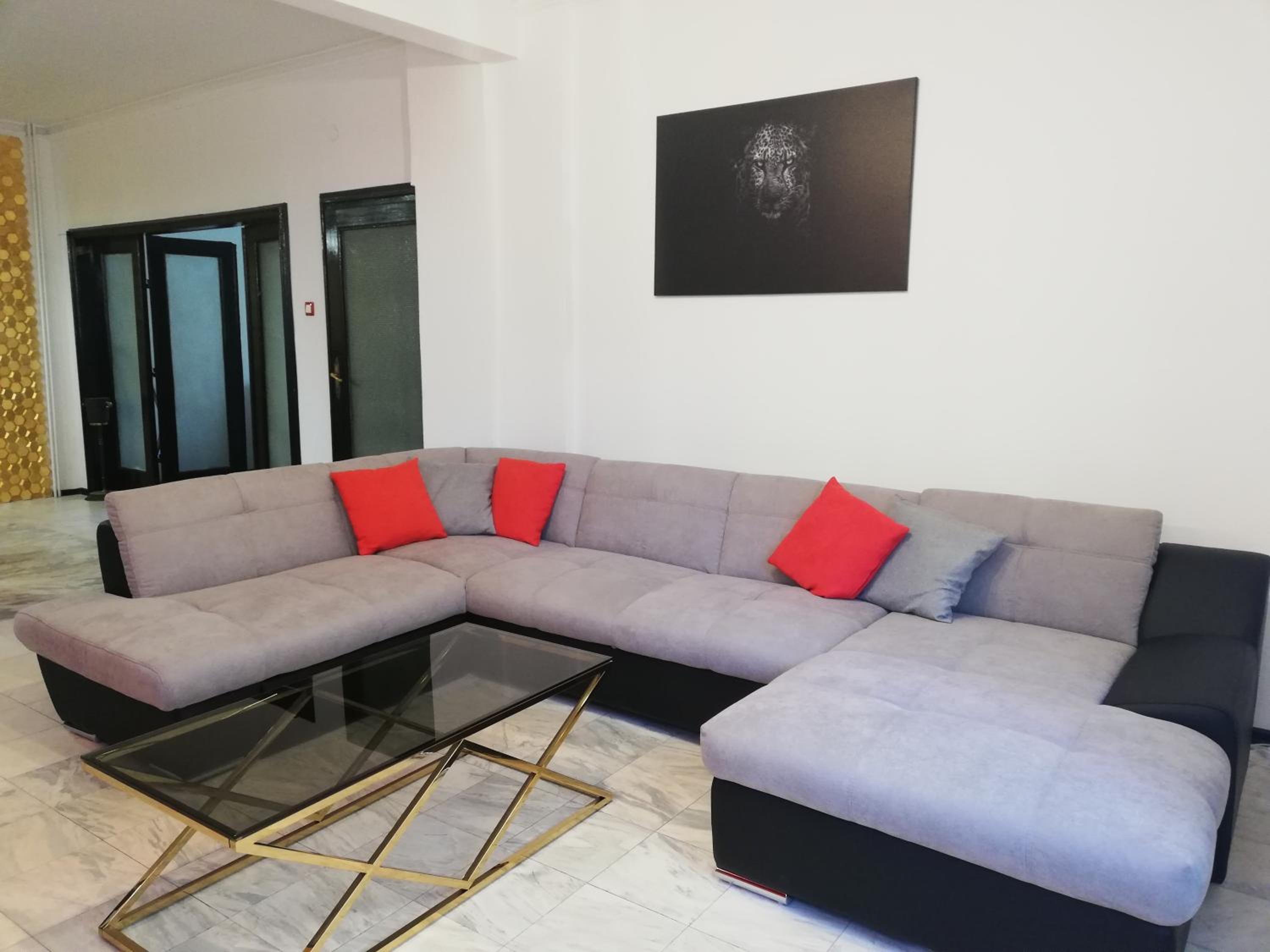 Two-Bedroom Apartment - Photo 21