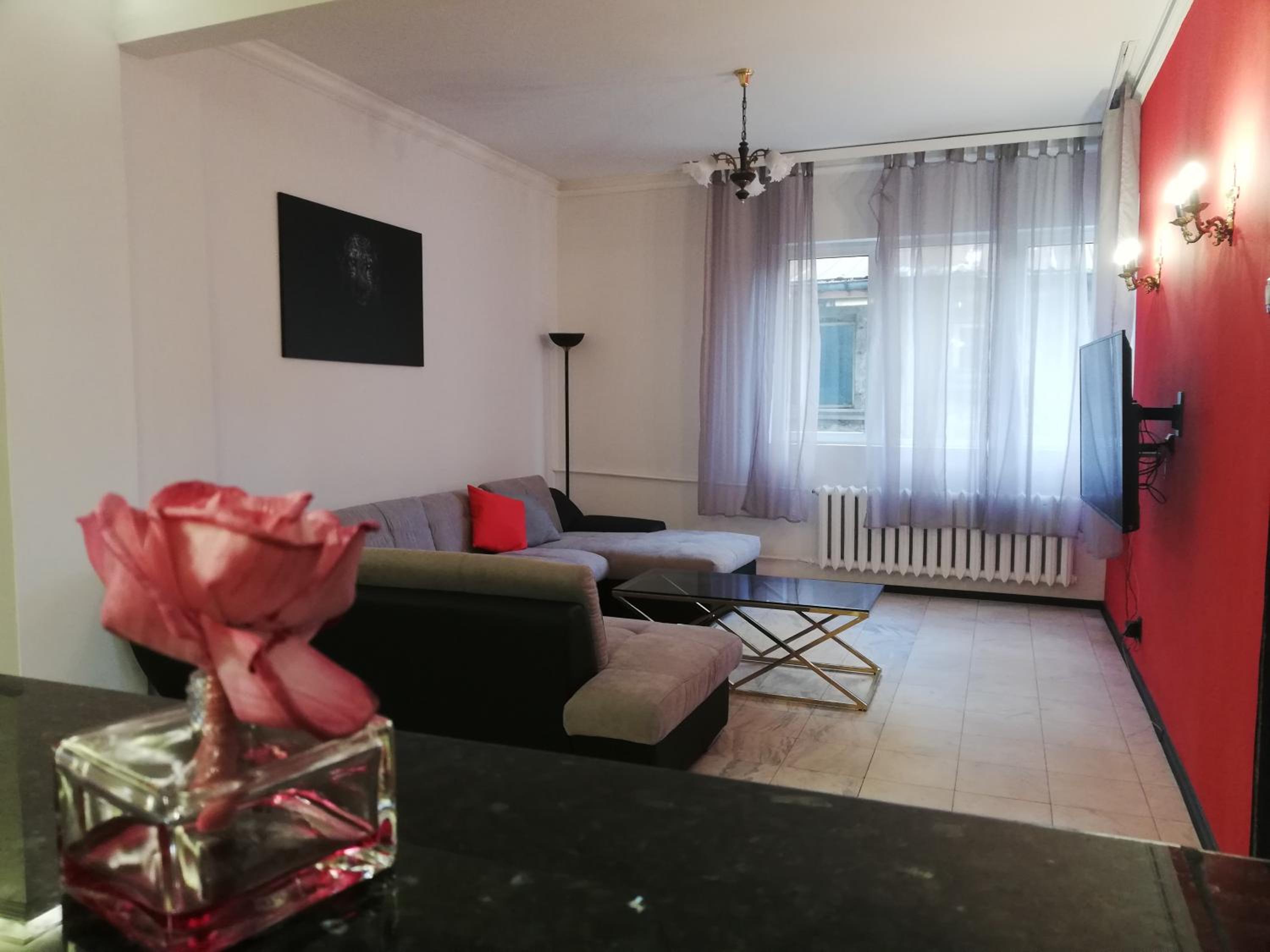 Two-Bedroom Apartment - Photo 25