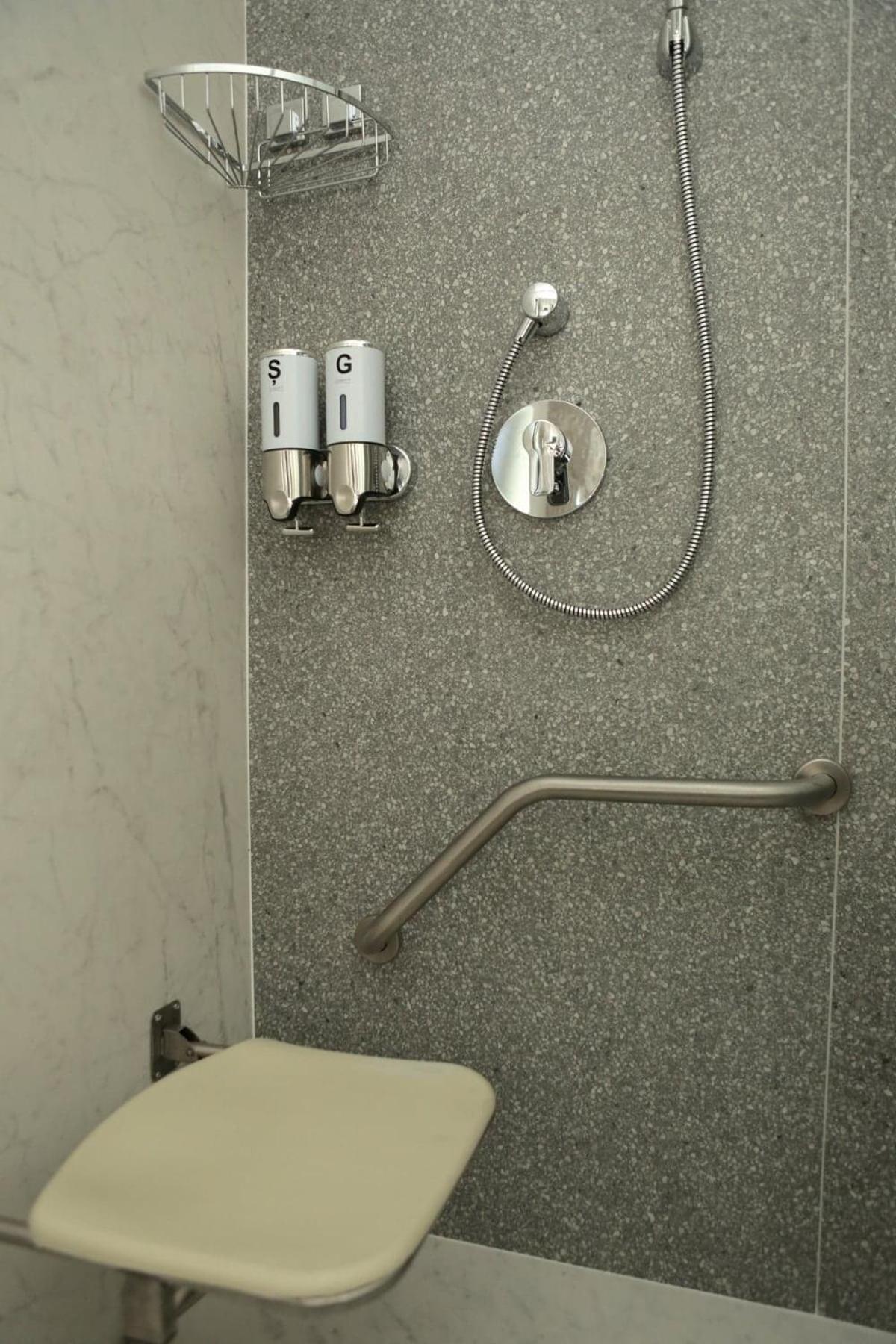 King Room - Disability Access - Photo 2