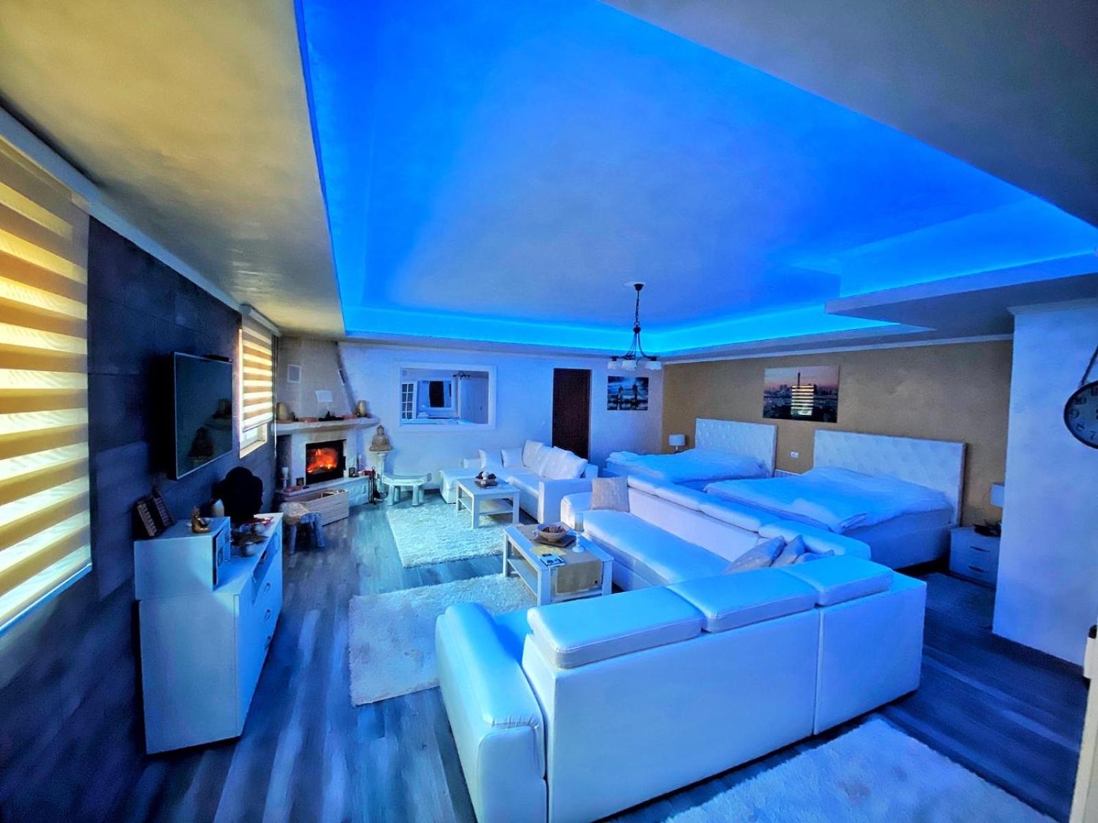 Suite with Private Pool - Photo 1