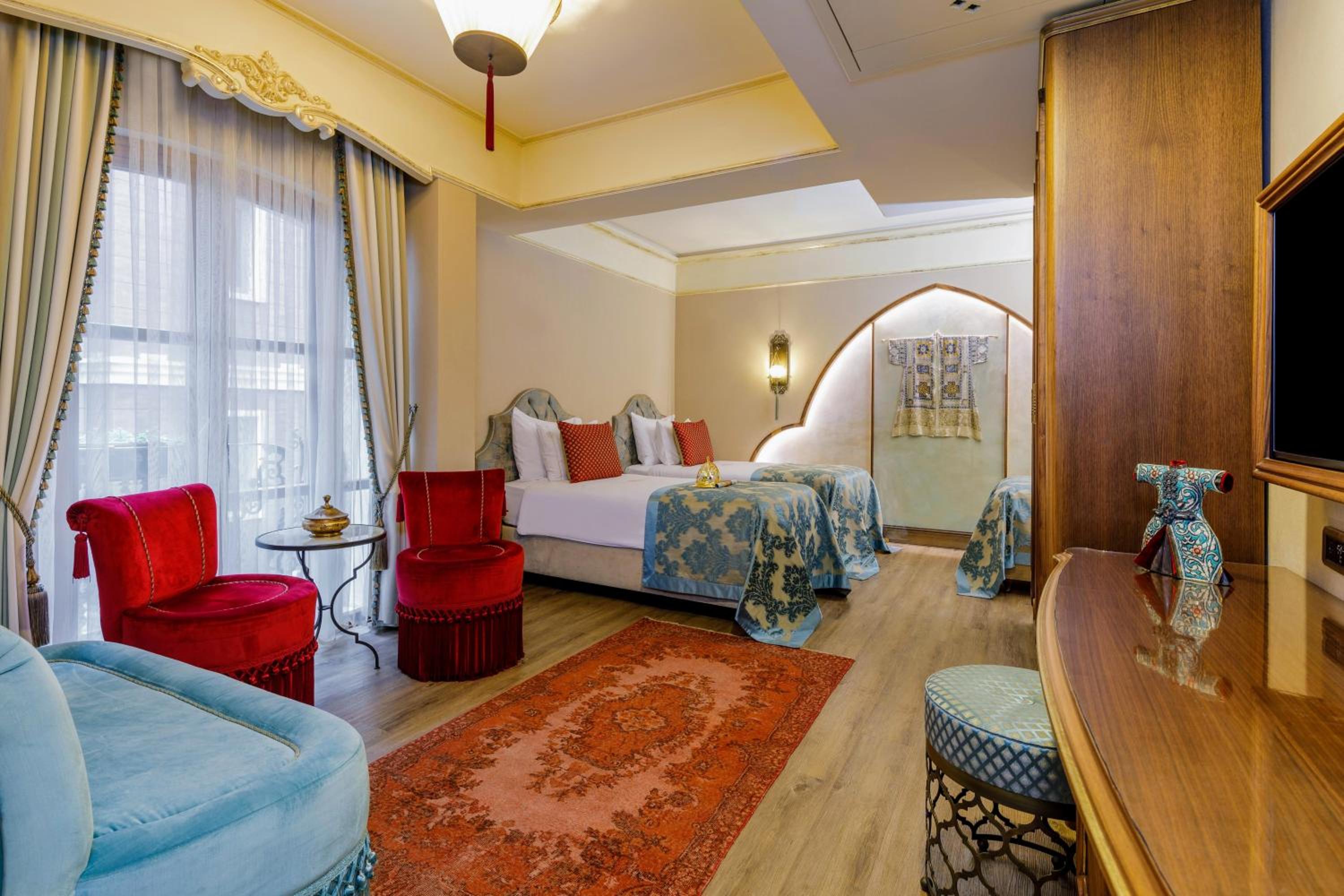 Deluxe Triple Room - Photo 1