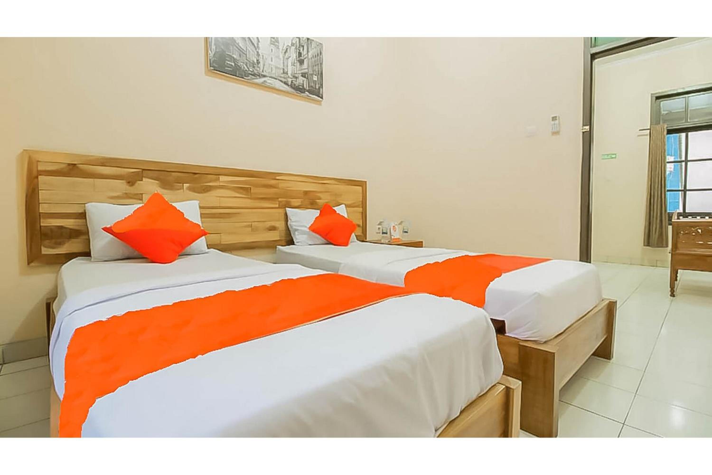 Deluxe Twin Room - Photo 5