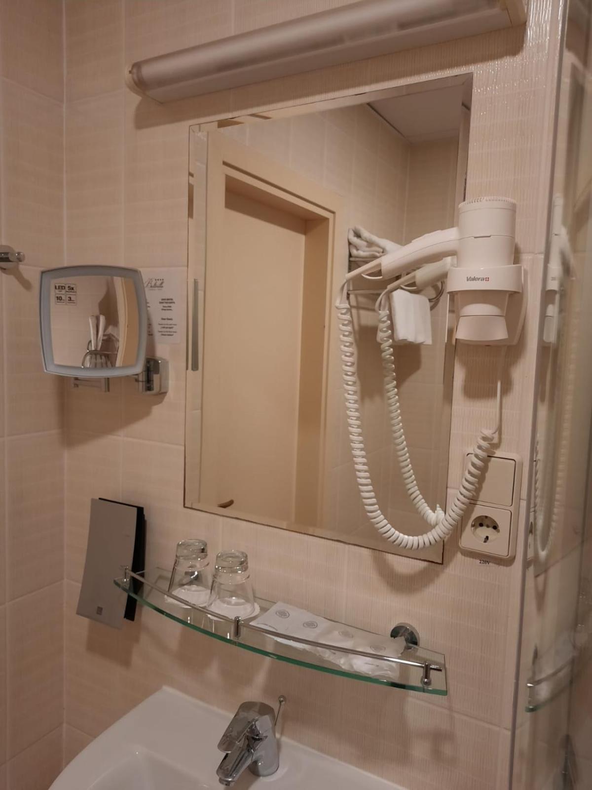 Superior Double Room - Photo 2