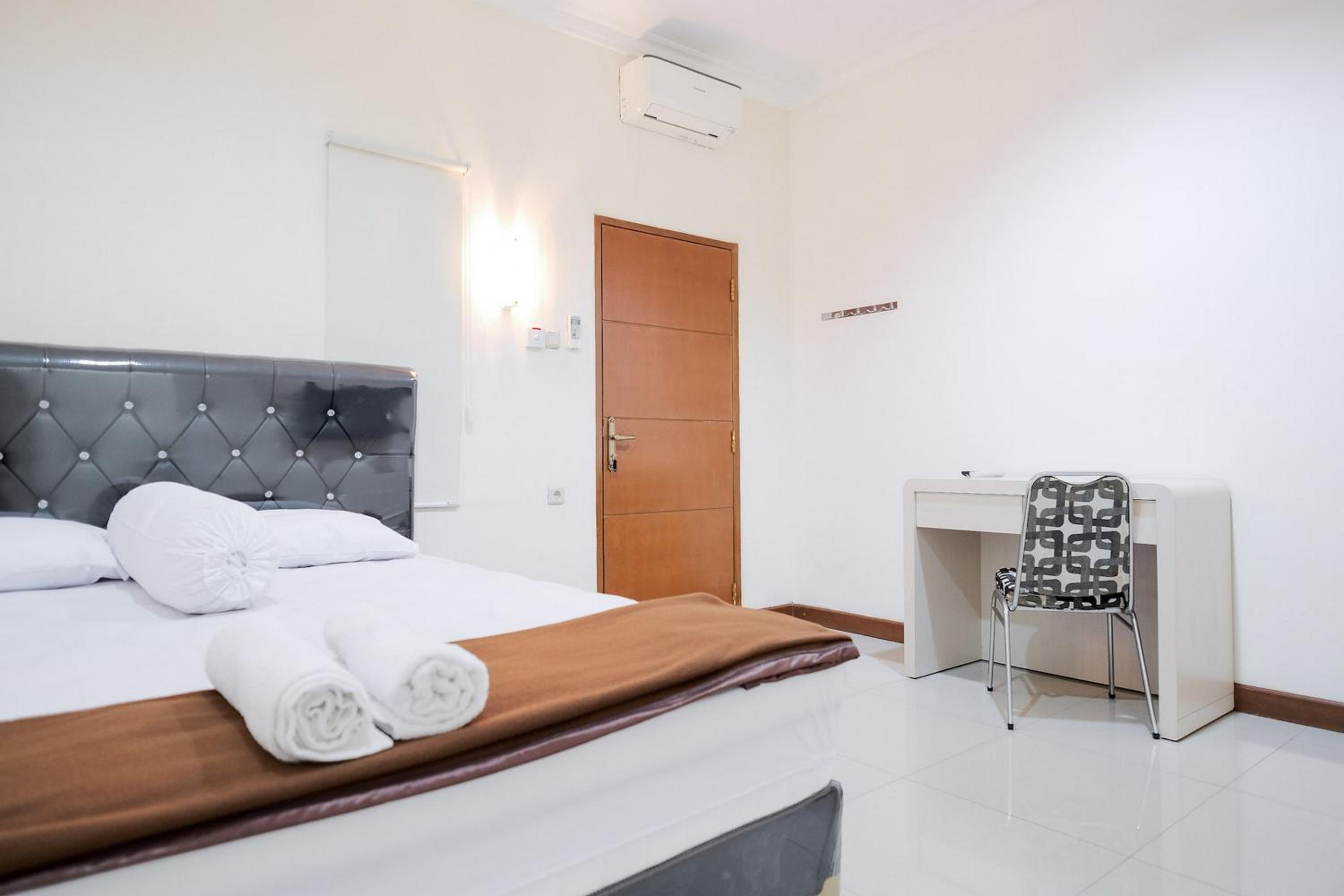 Standard Double Room - Photo 4