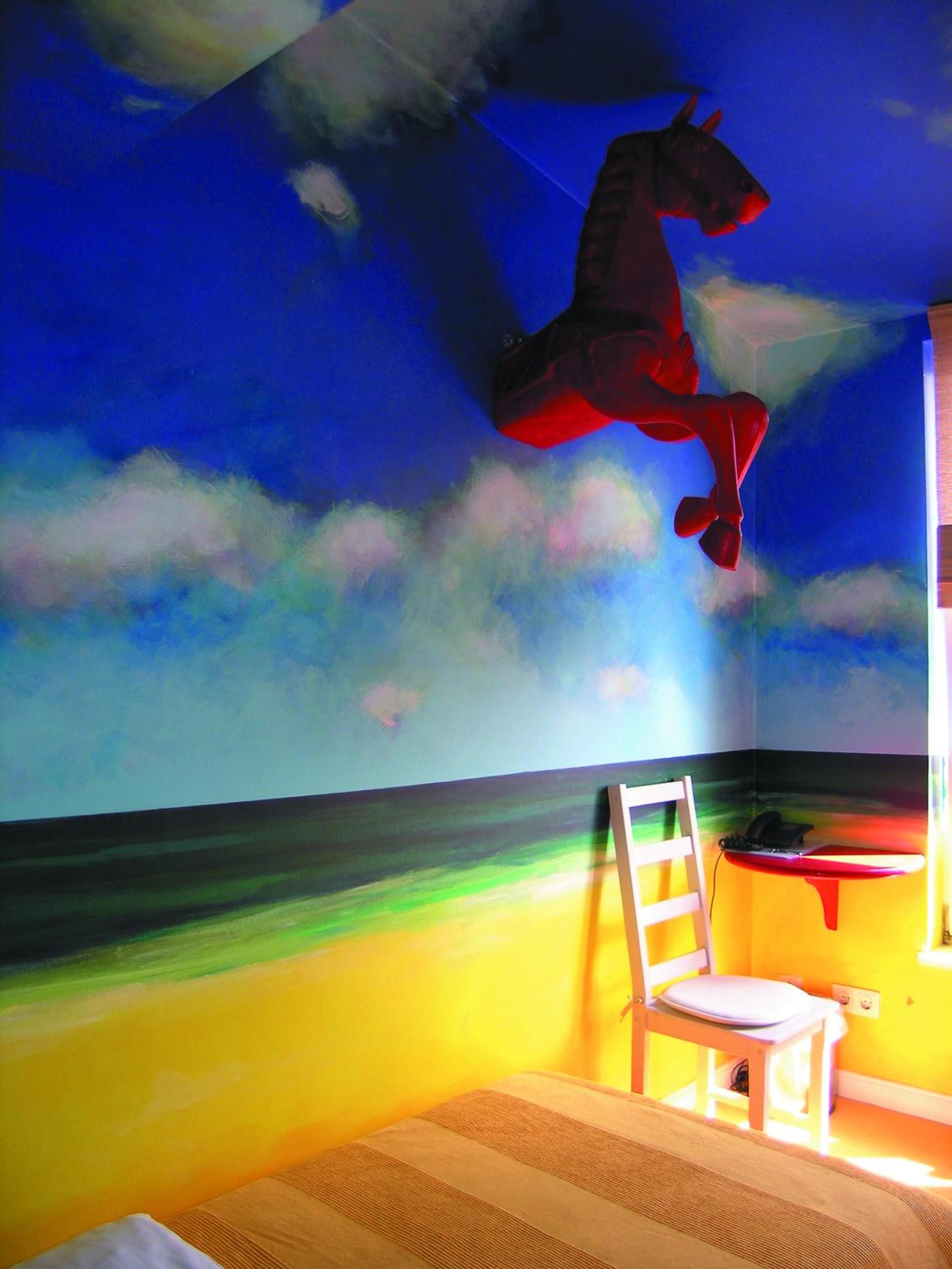 Single Room with Shared Bathroom