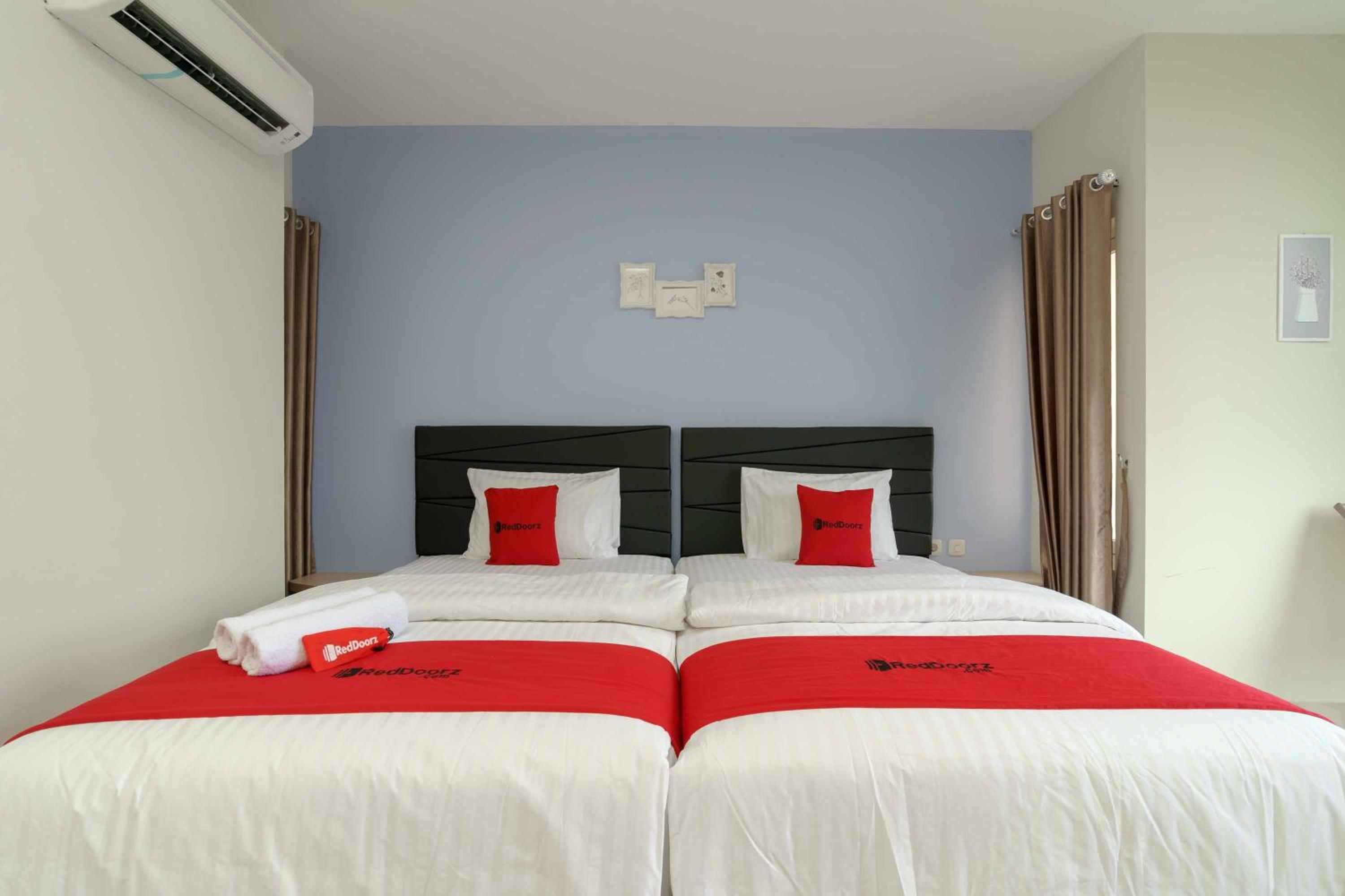 Deluxe Double or Twin Room - Photo 7