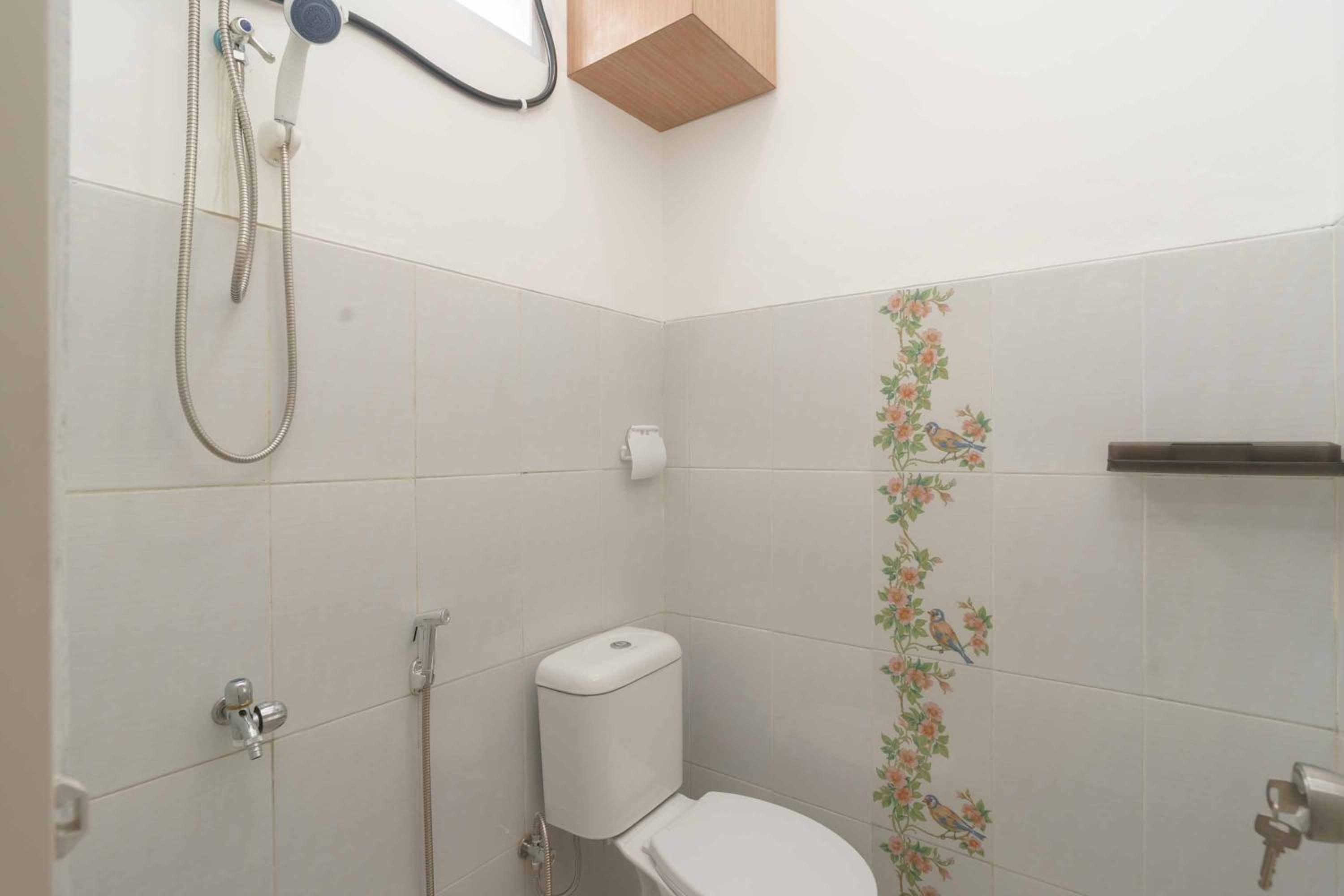 Double Room - Photo 6