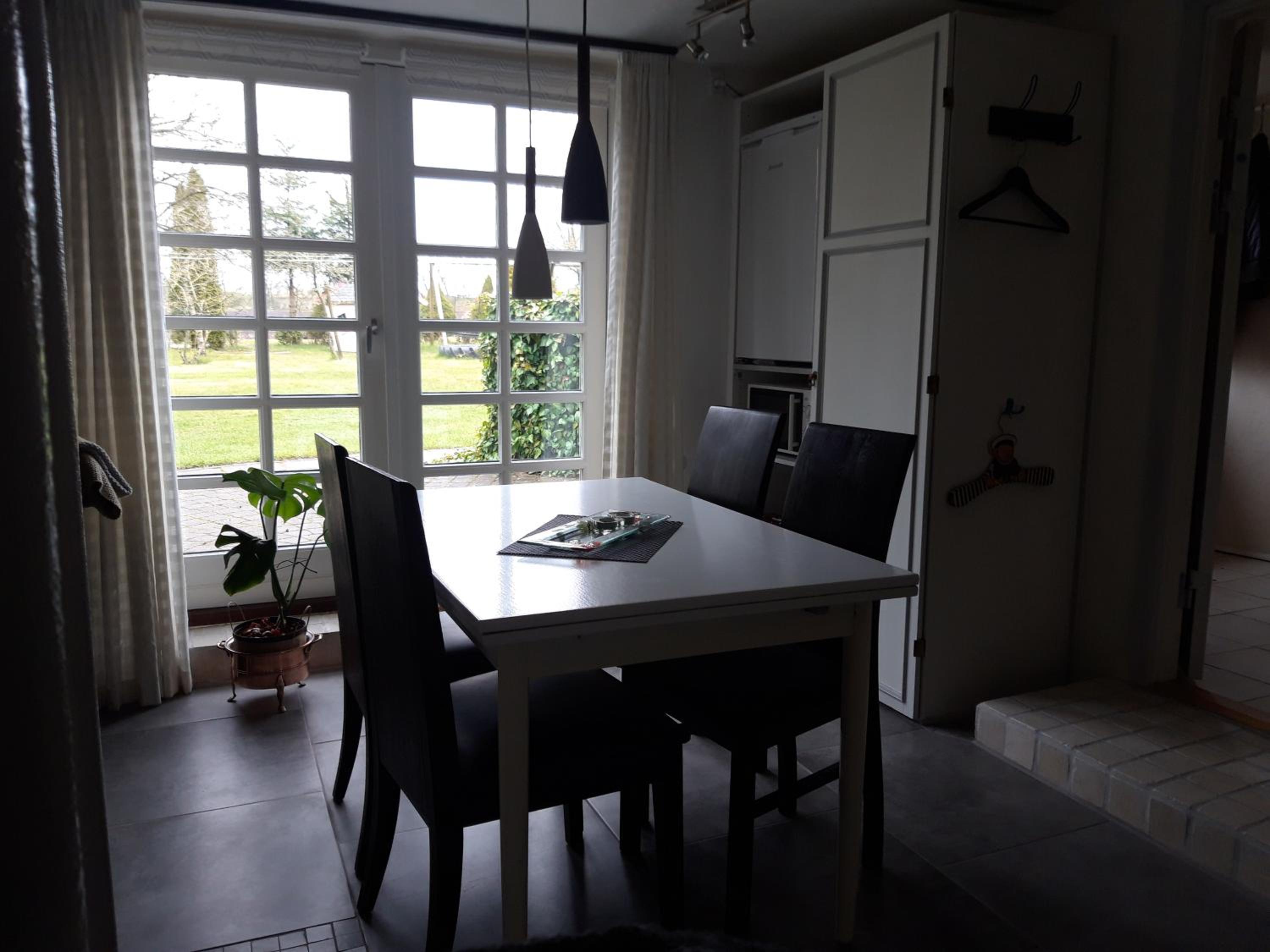 One-Bedroom Apartment + Extra bed in the living room - Photo 9