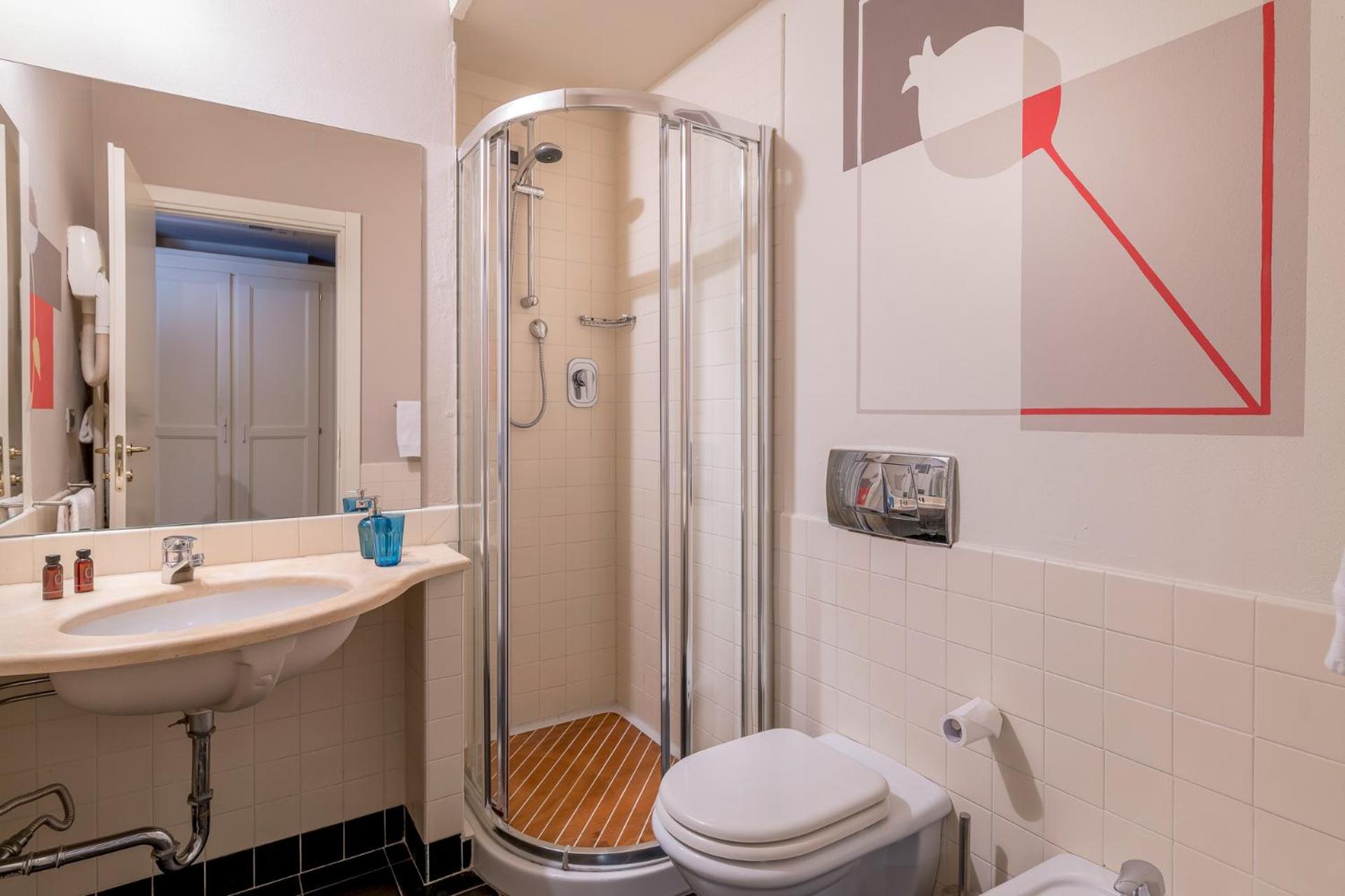 Standard Double or Twin Room - Photo 6