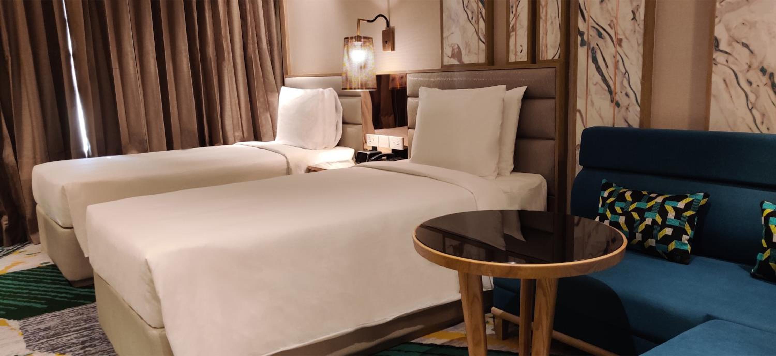 Standard Room with Two Single Beds with 20% discount on Food And Soft Beverages and Laundry