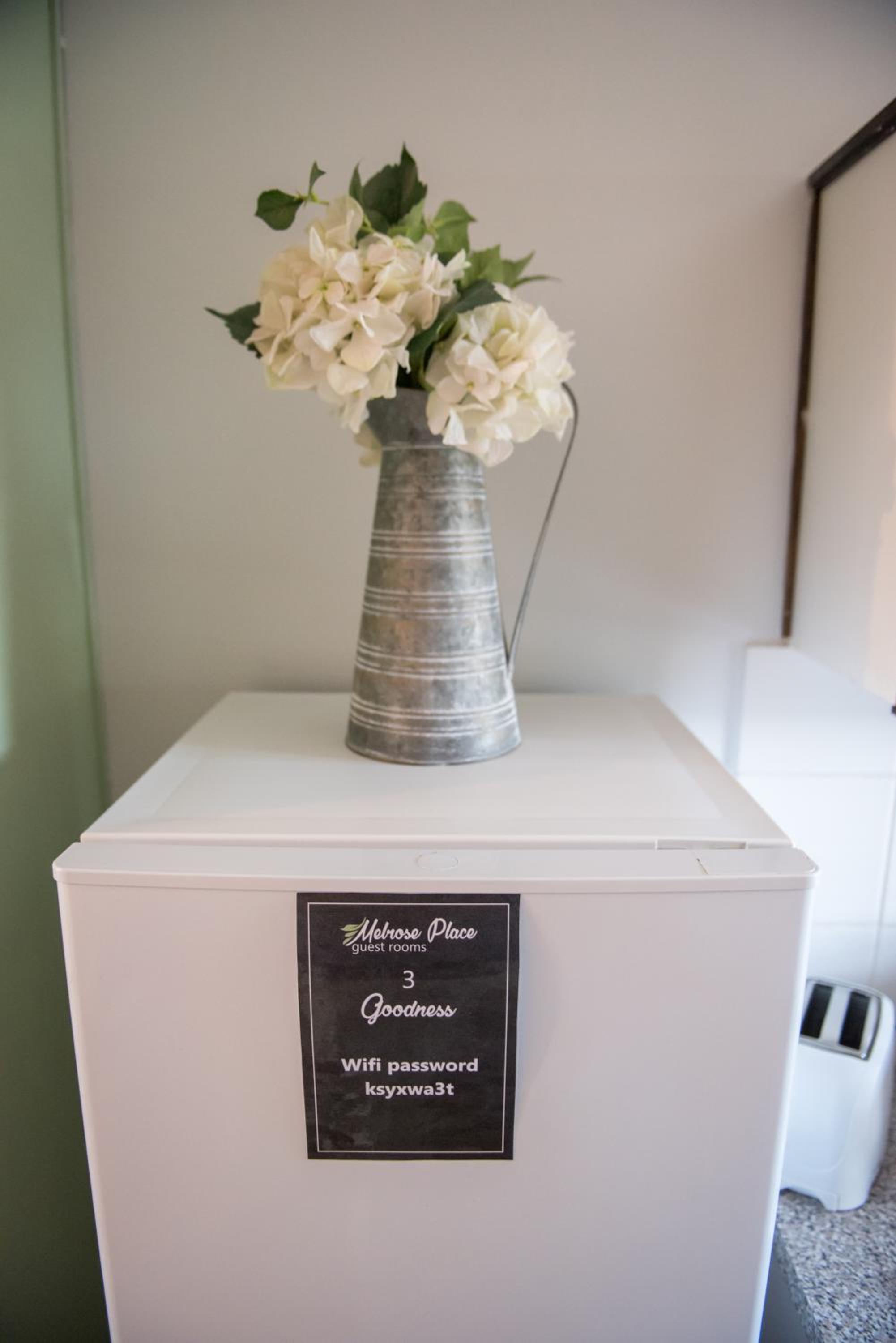 Studio Apartment photo 3