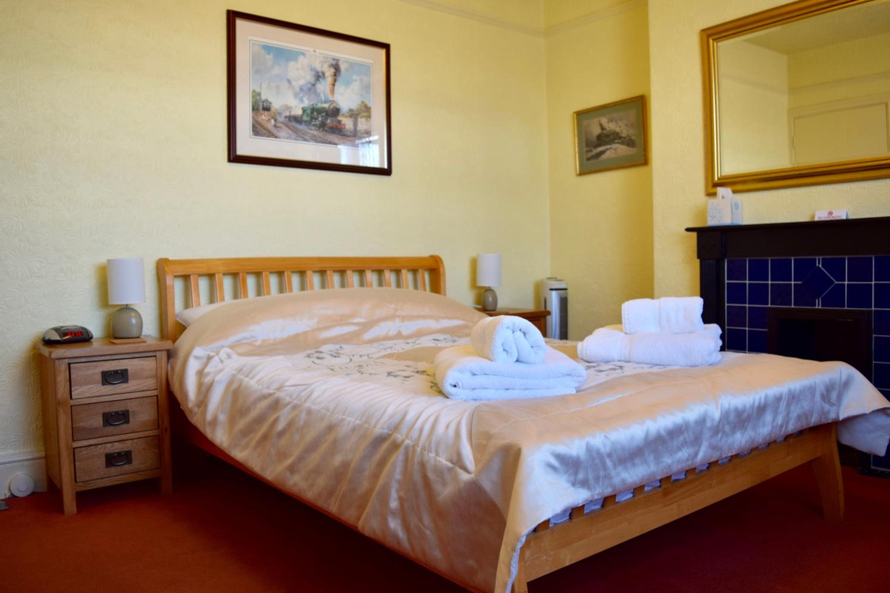 Double Room with Bath photo 2