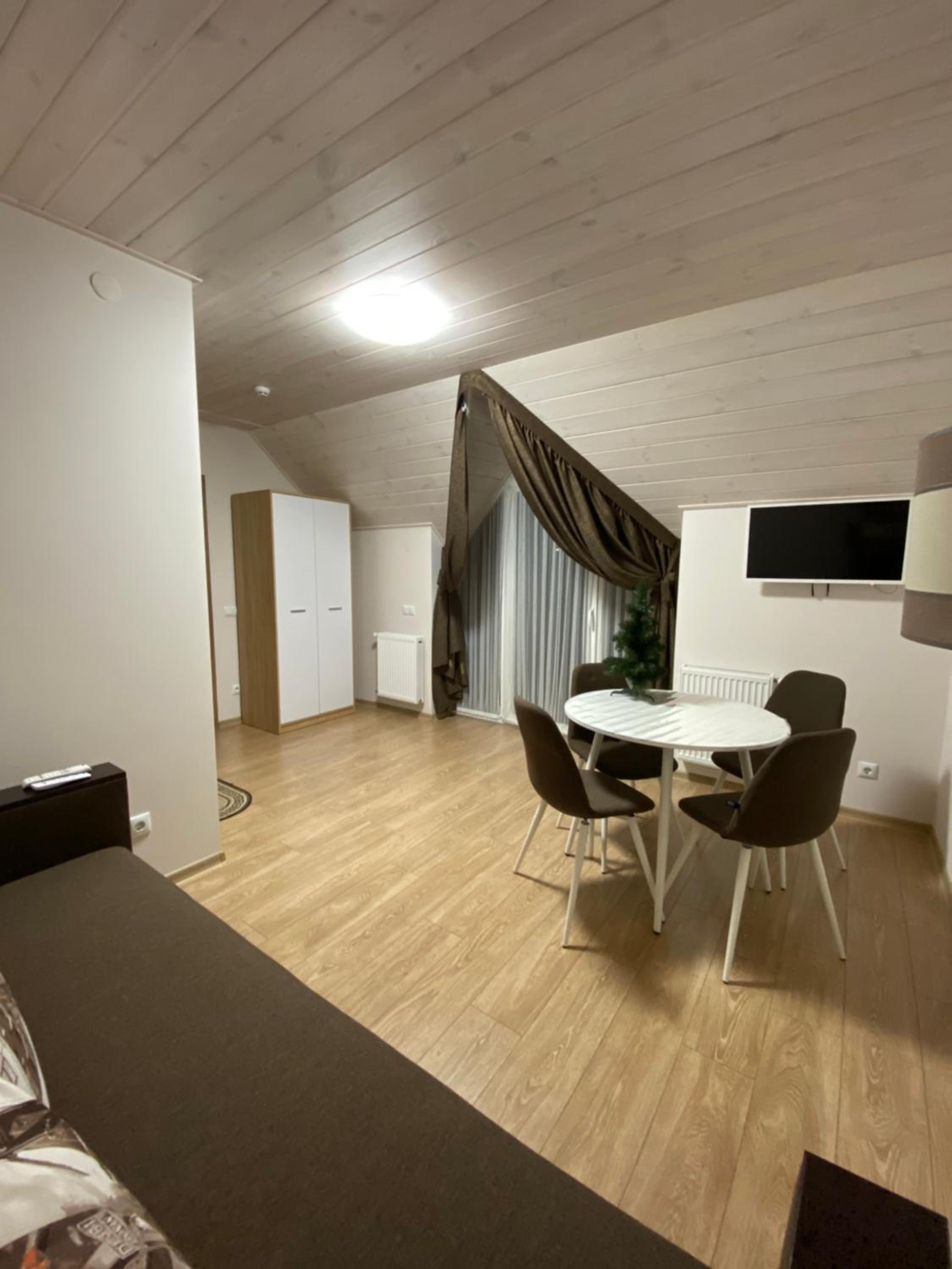 Apartment - Split Level photo 1