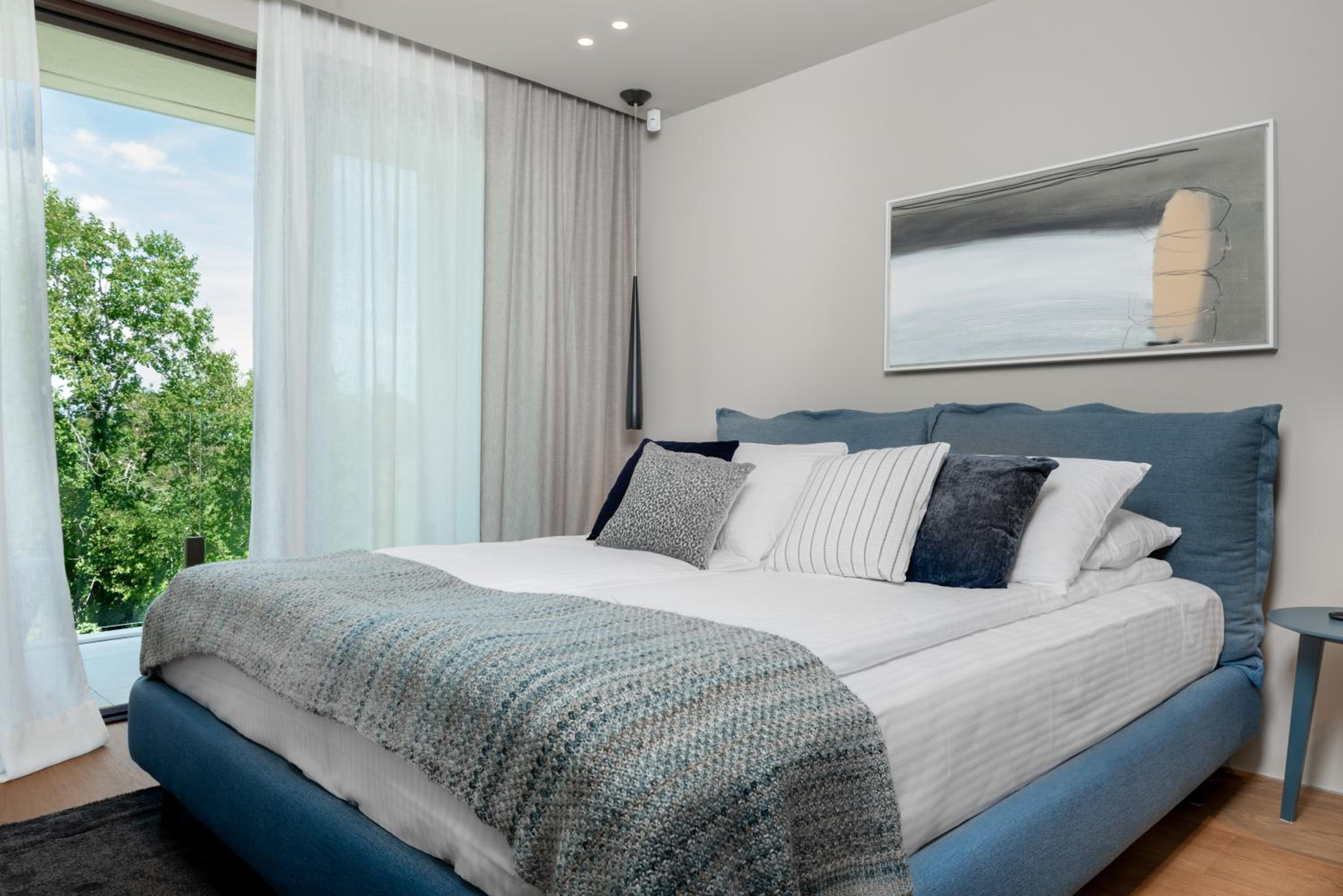 Three-Bedroom Villa photo 1
