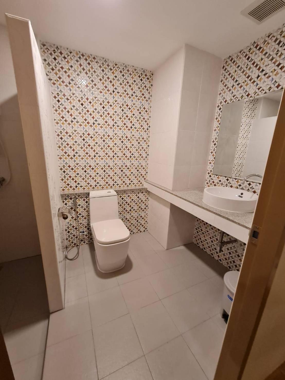 Deluxe Twin Room - Photo 9