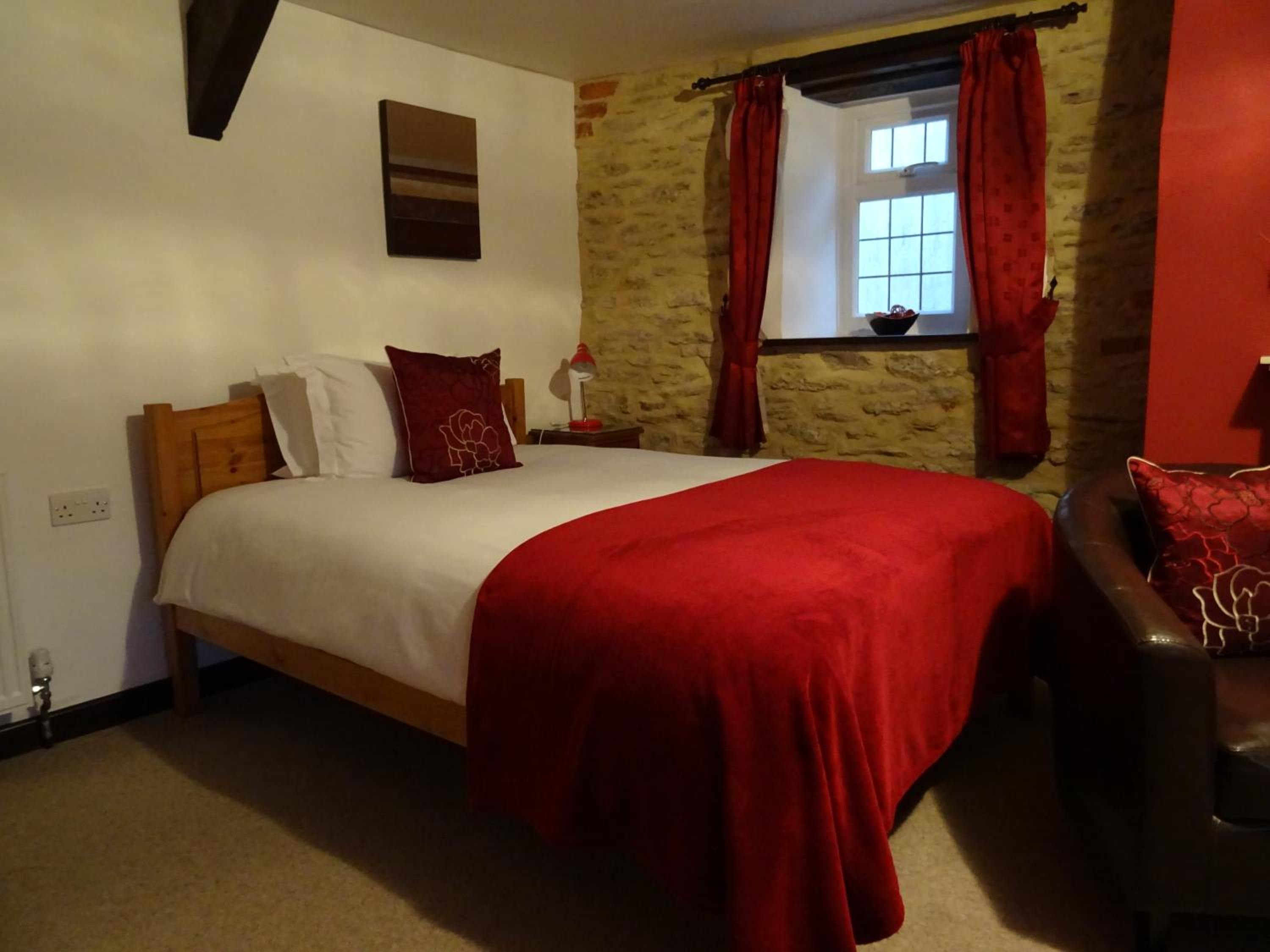Room 1 - King Size Twin or Double photo 3