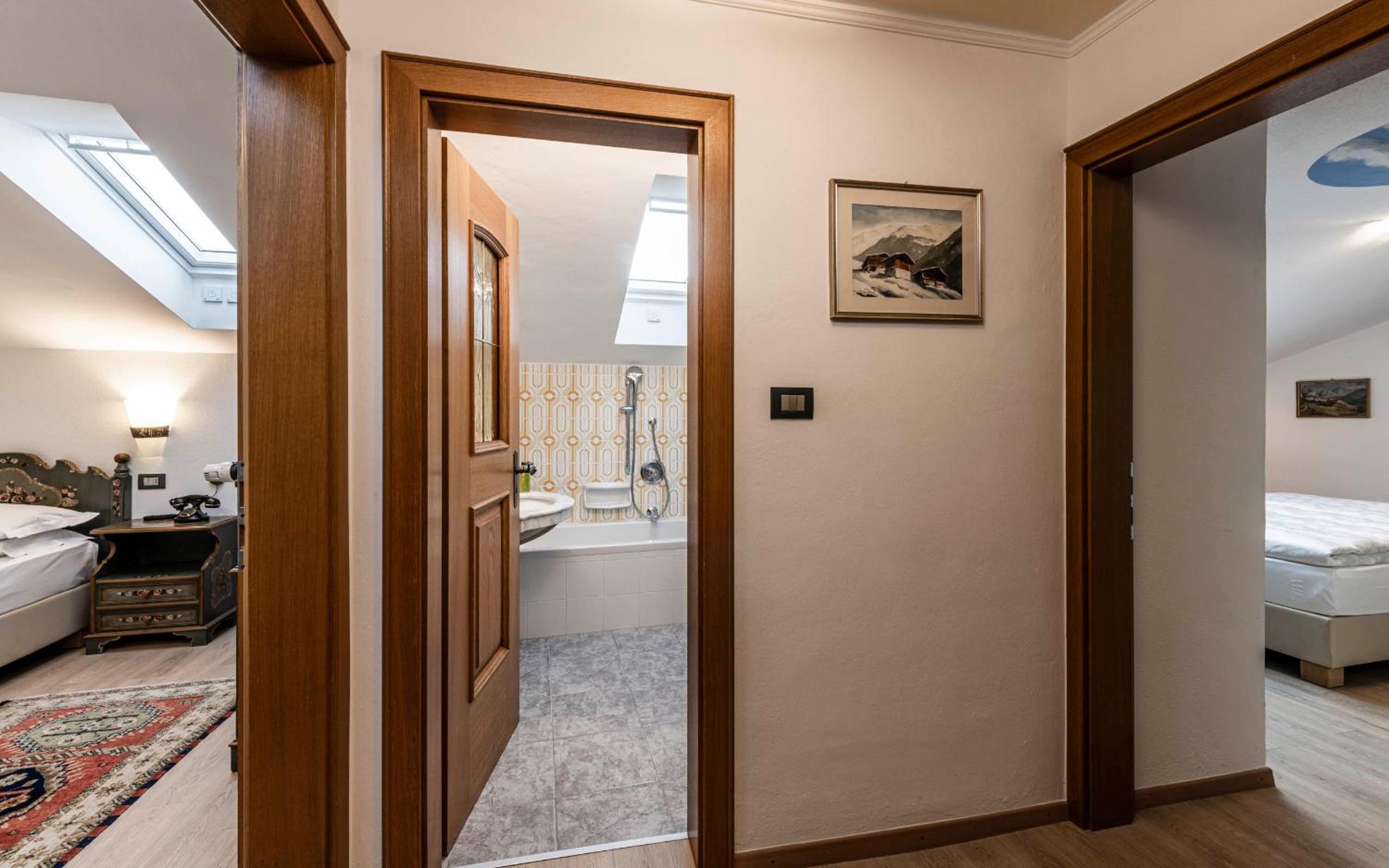 Superior Double or Twin Room - Photo 6
