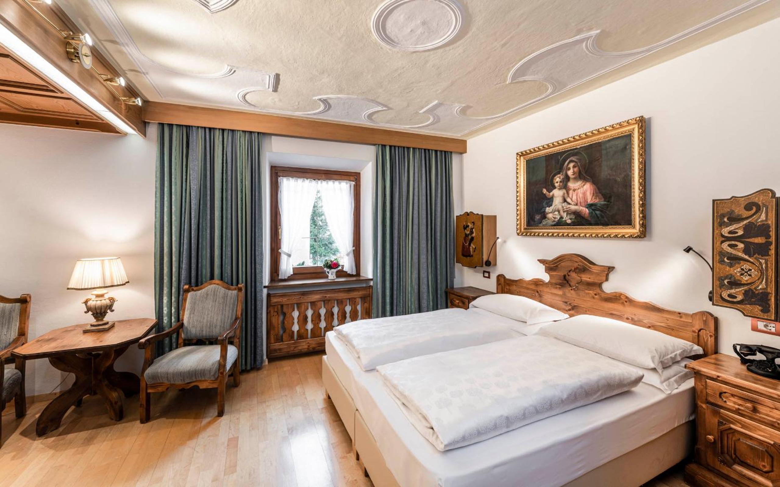 Superior Double or Twin Room - Photo 10