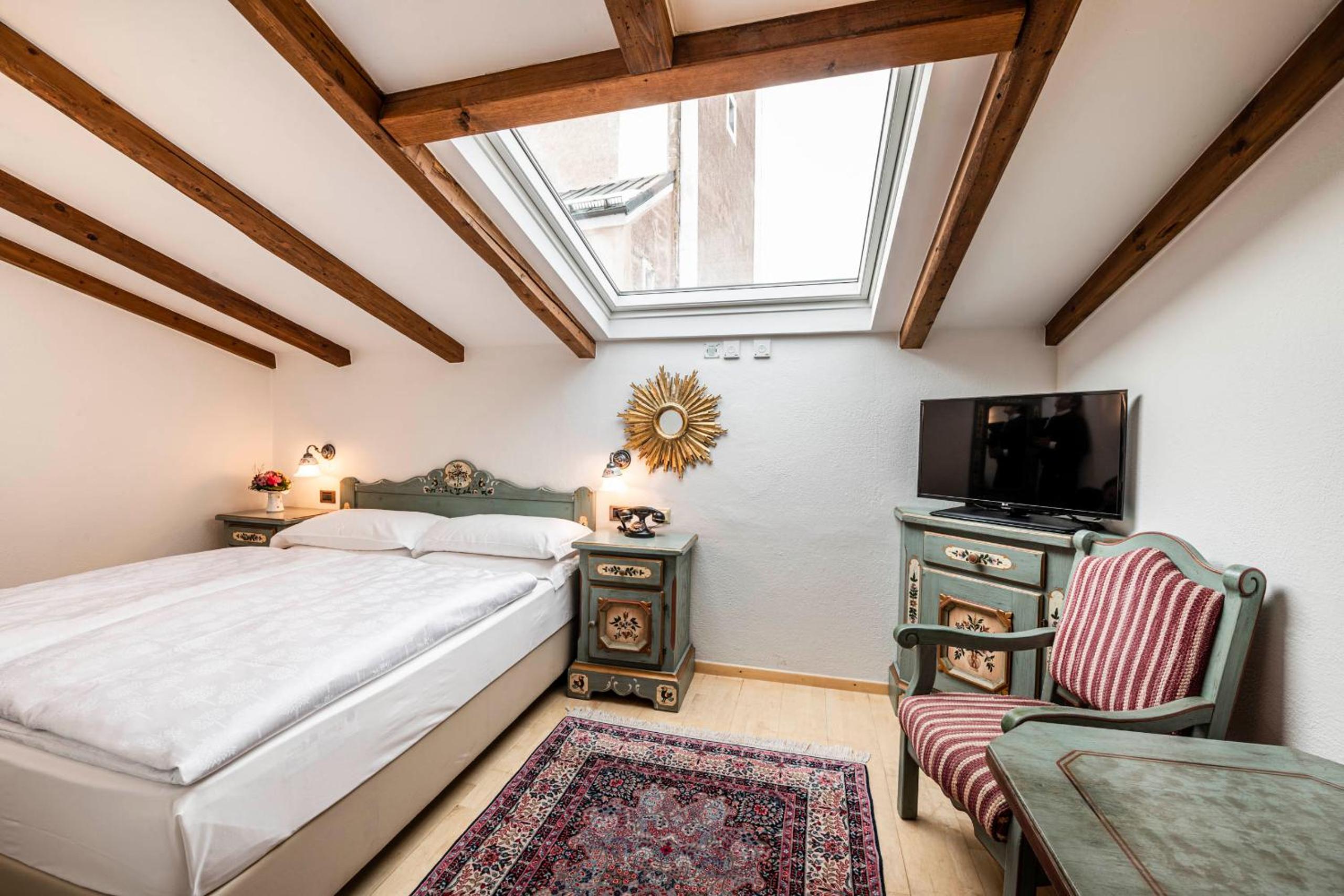 Standard Double or Twin Room - Photo 2