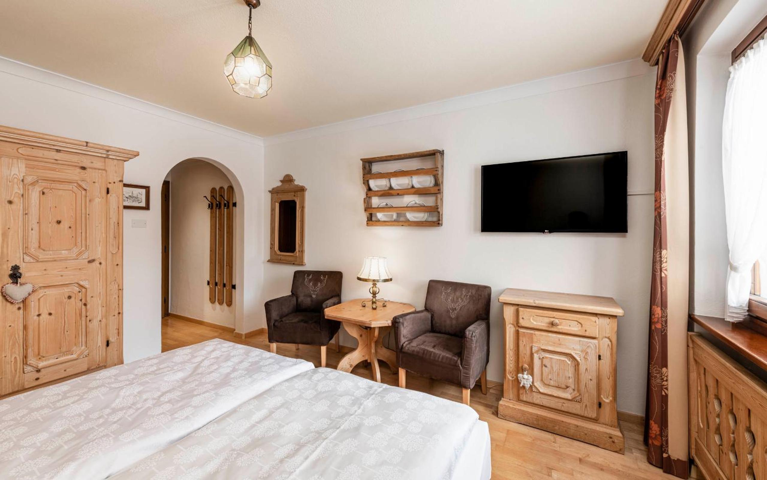 Standard Double or Twin Room - Photo 6