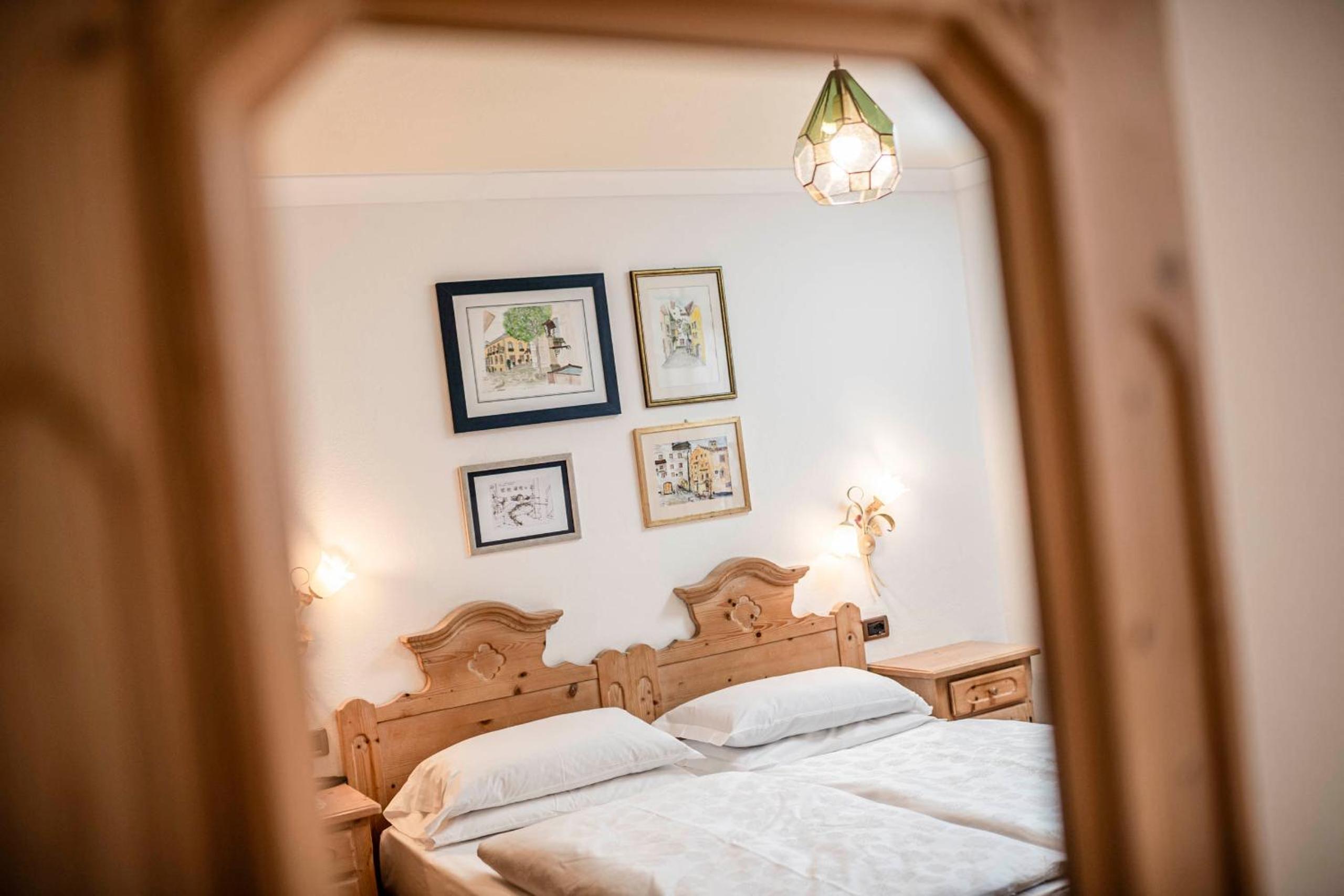 Standard Double or Twin Room - Photo 5