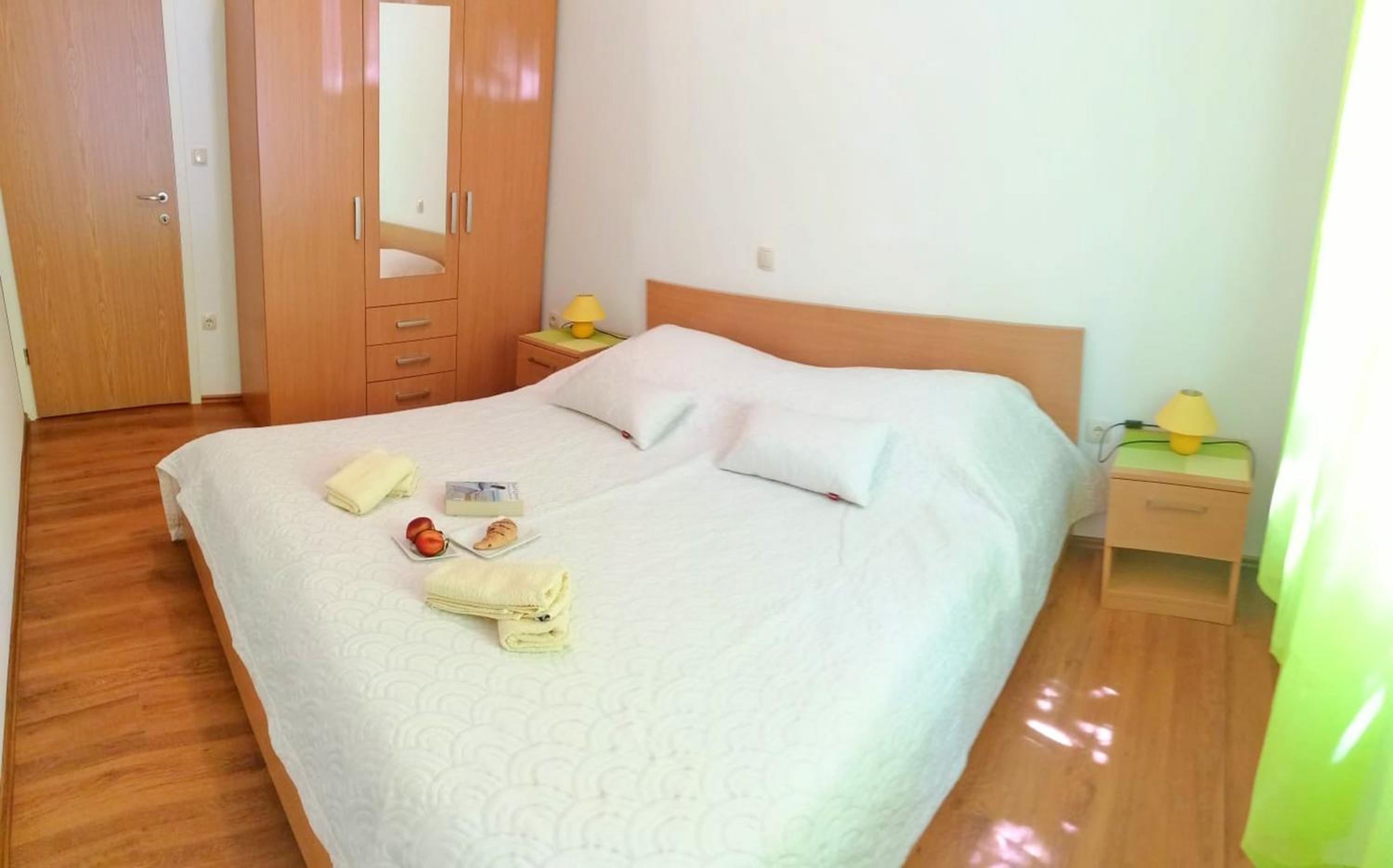 Two-Bedroom Apartment with Terrace and Sea View photo 1