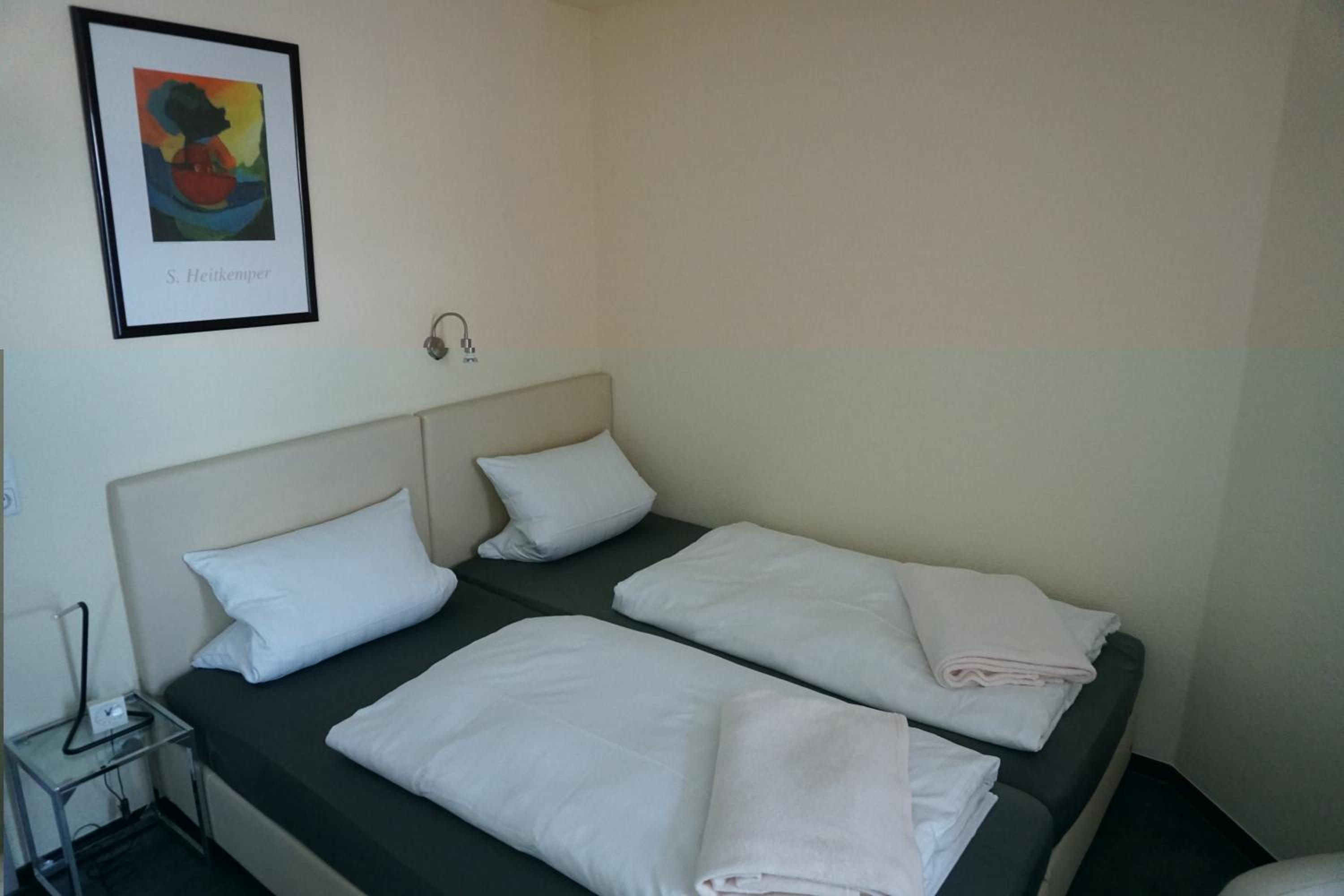 Double Room - Photo 5