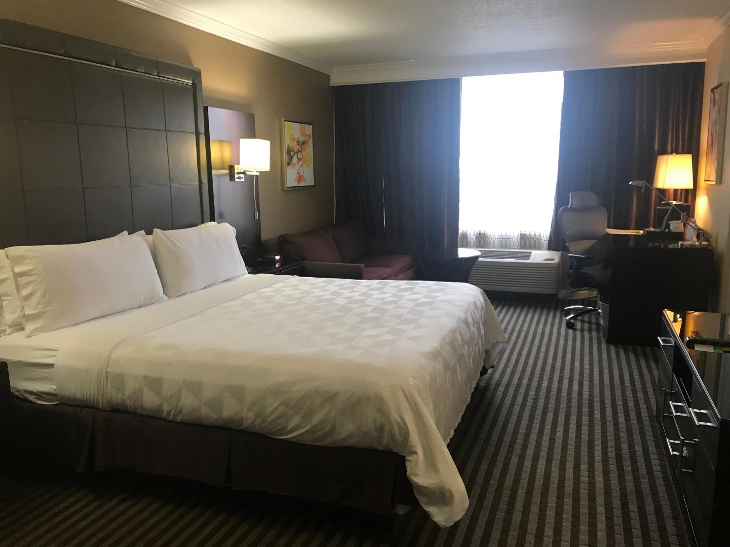 Standard King Room