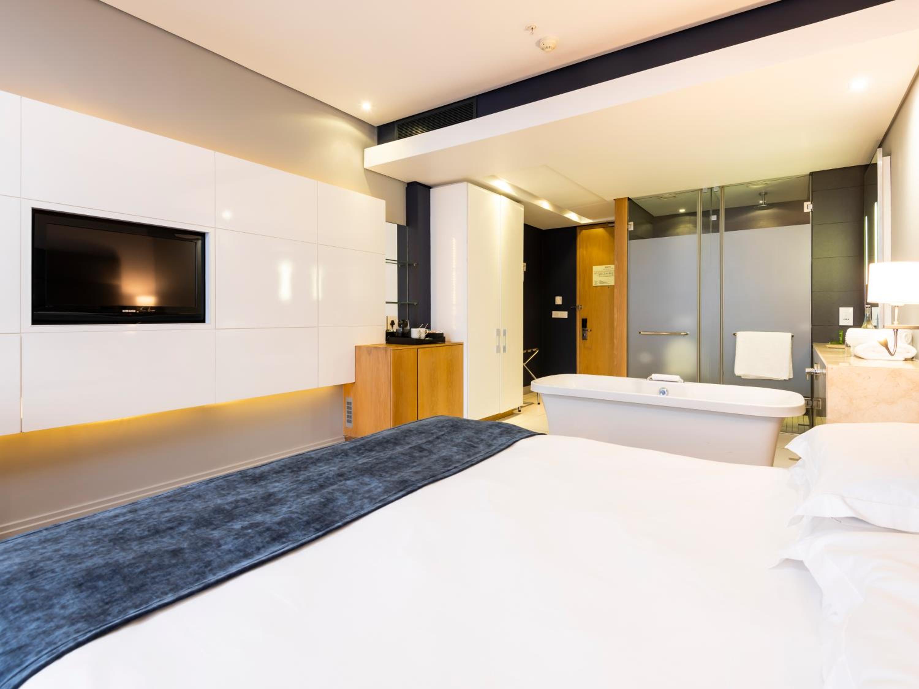 Superior Room - Photo 3