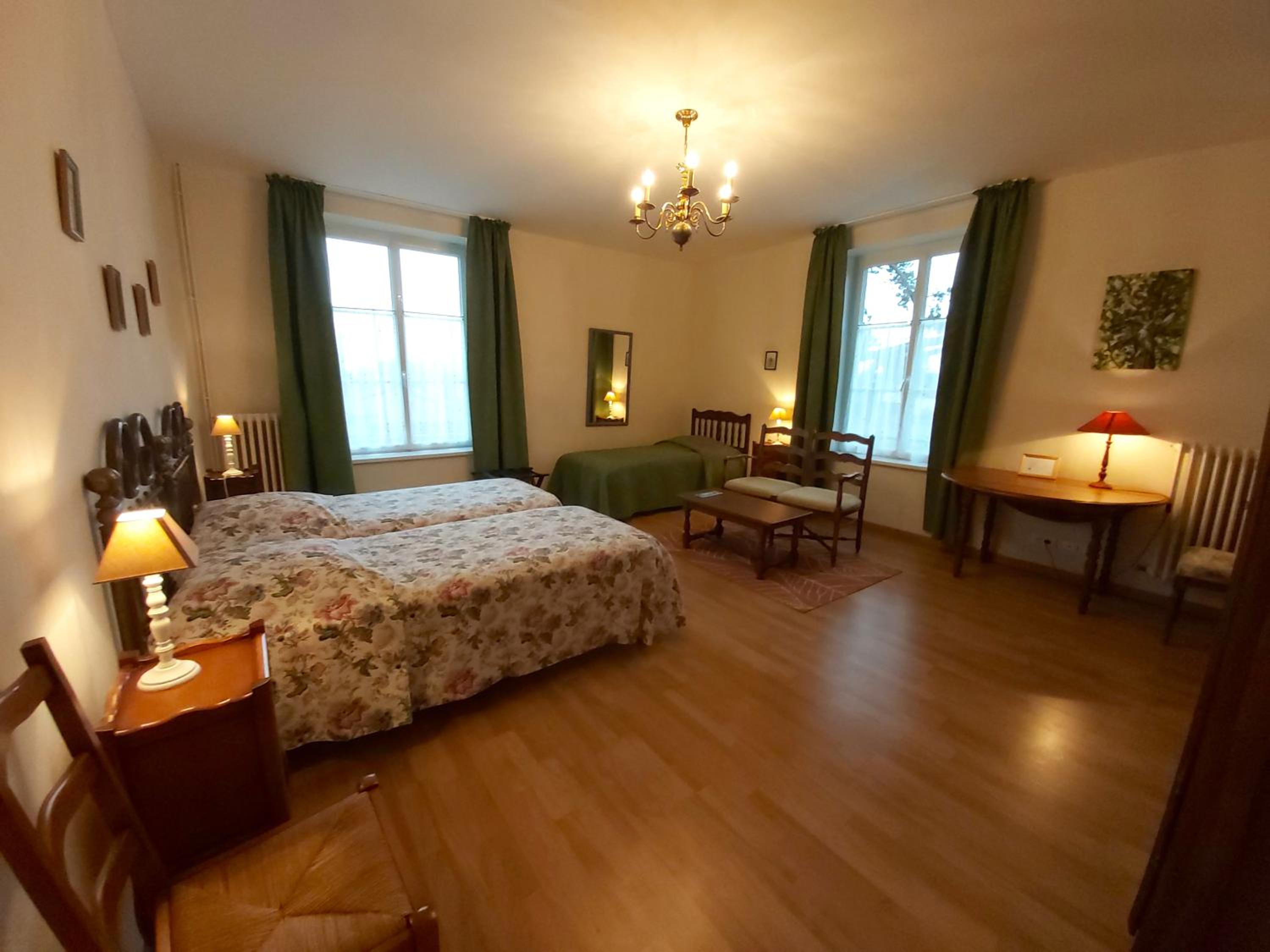 Triple Room photo 2