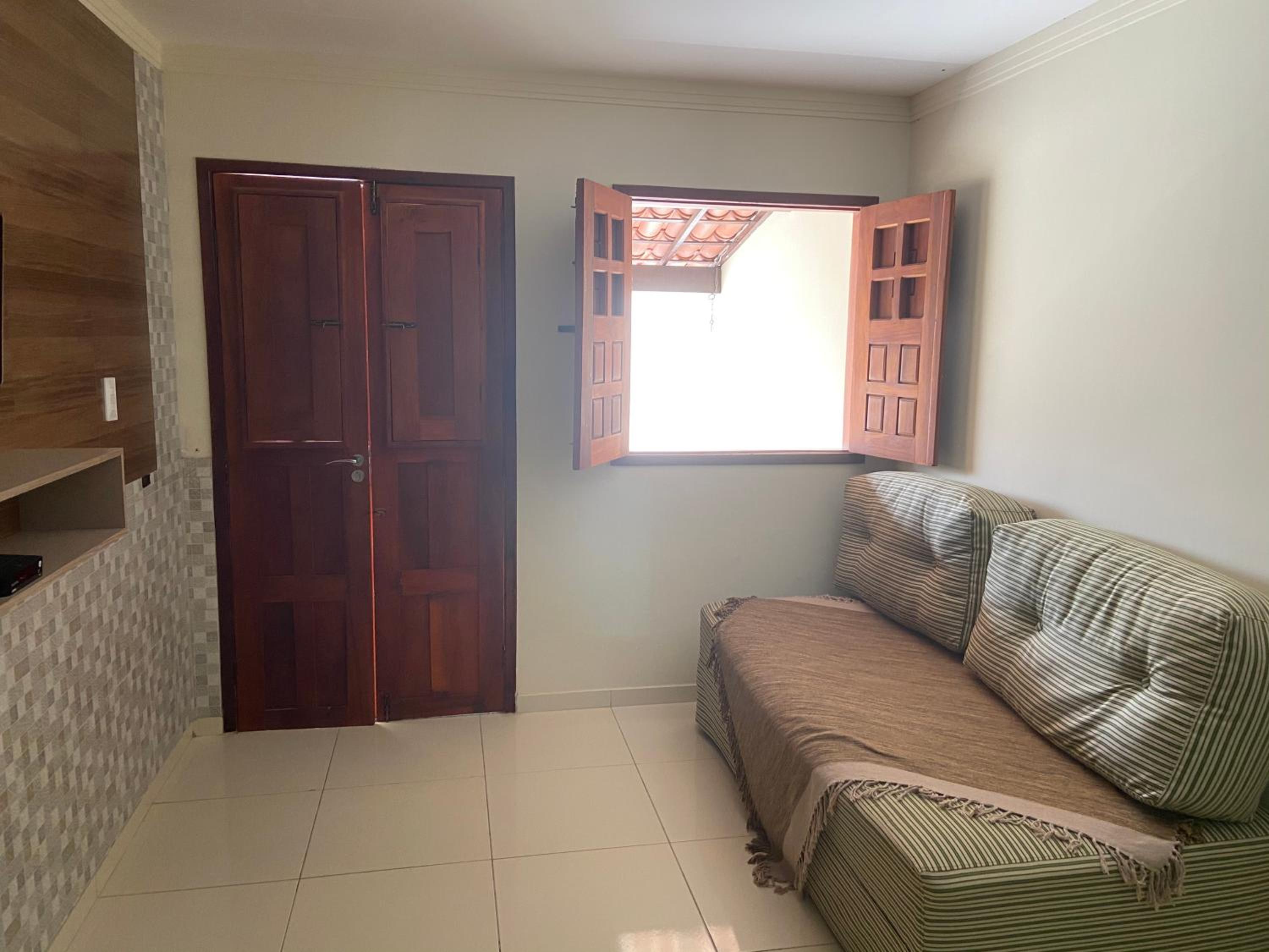 One-Bedroom House photo 1