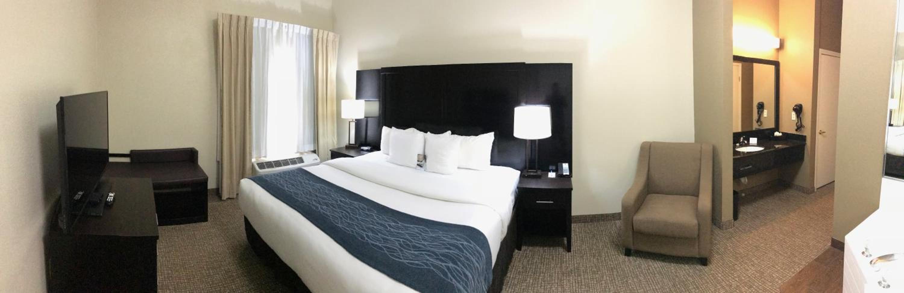 King Room - Accessible/Non-Smoking - Photo 4