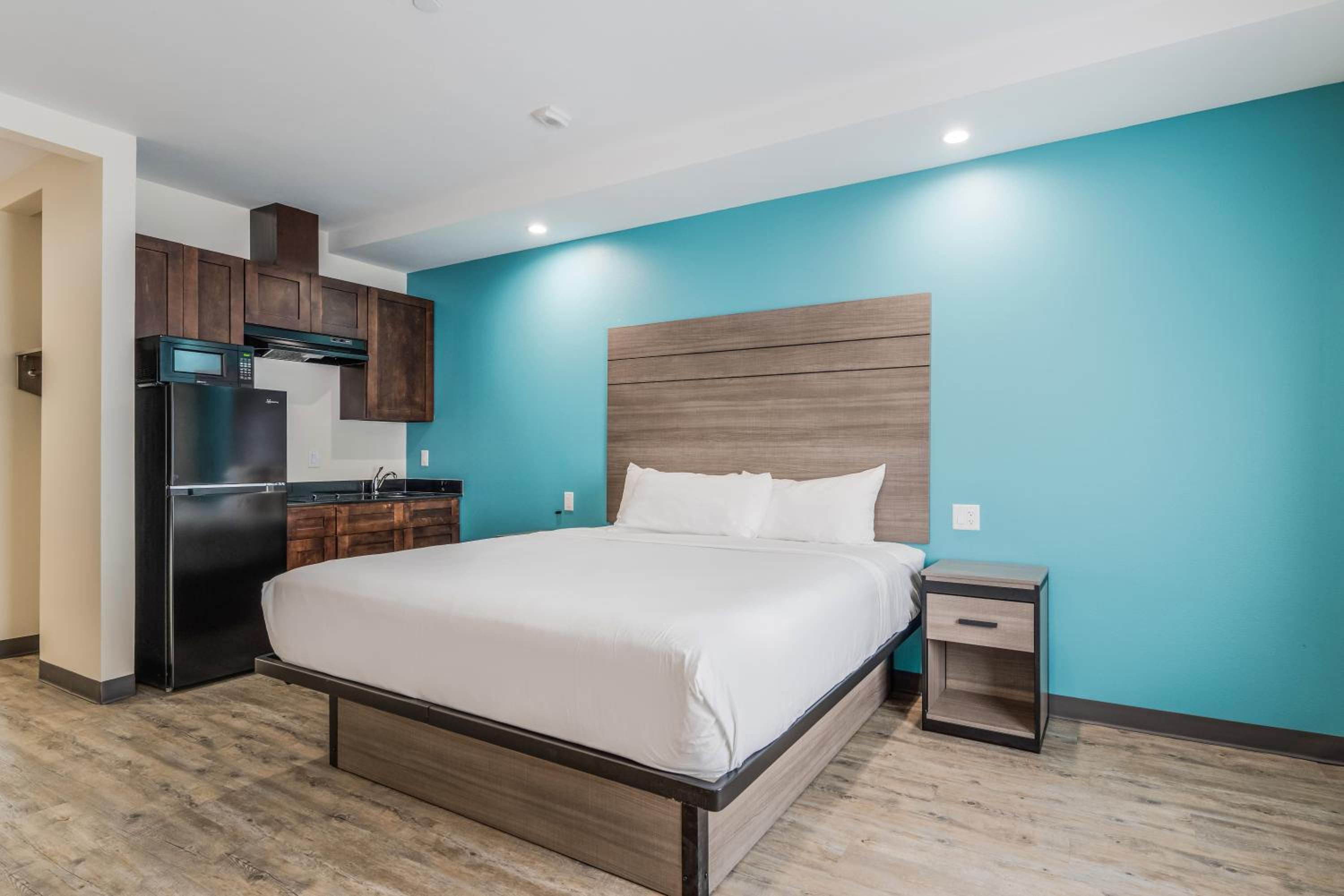 King Suite - Photo 10