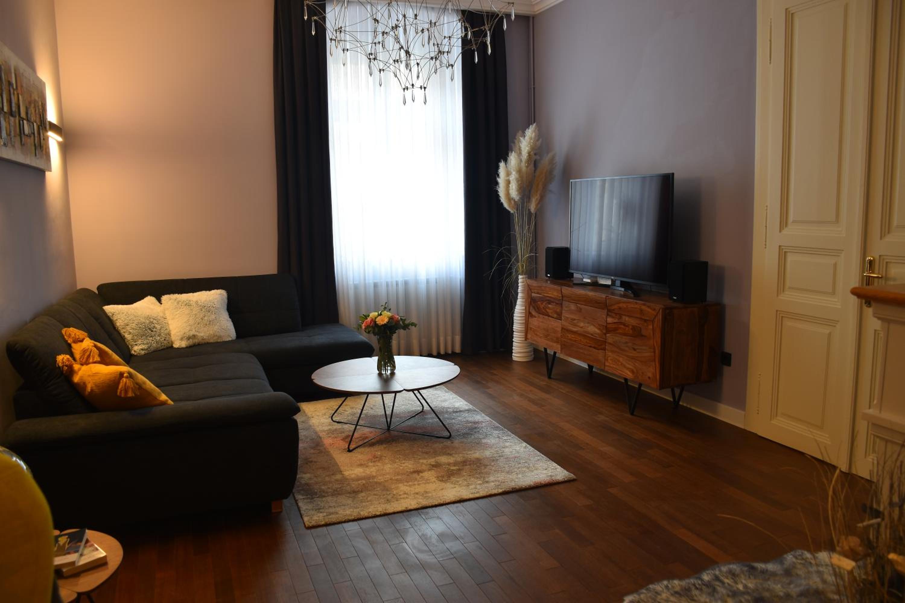 Deluxe Apartment