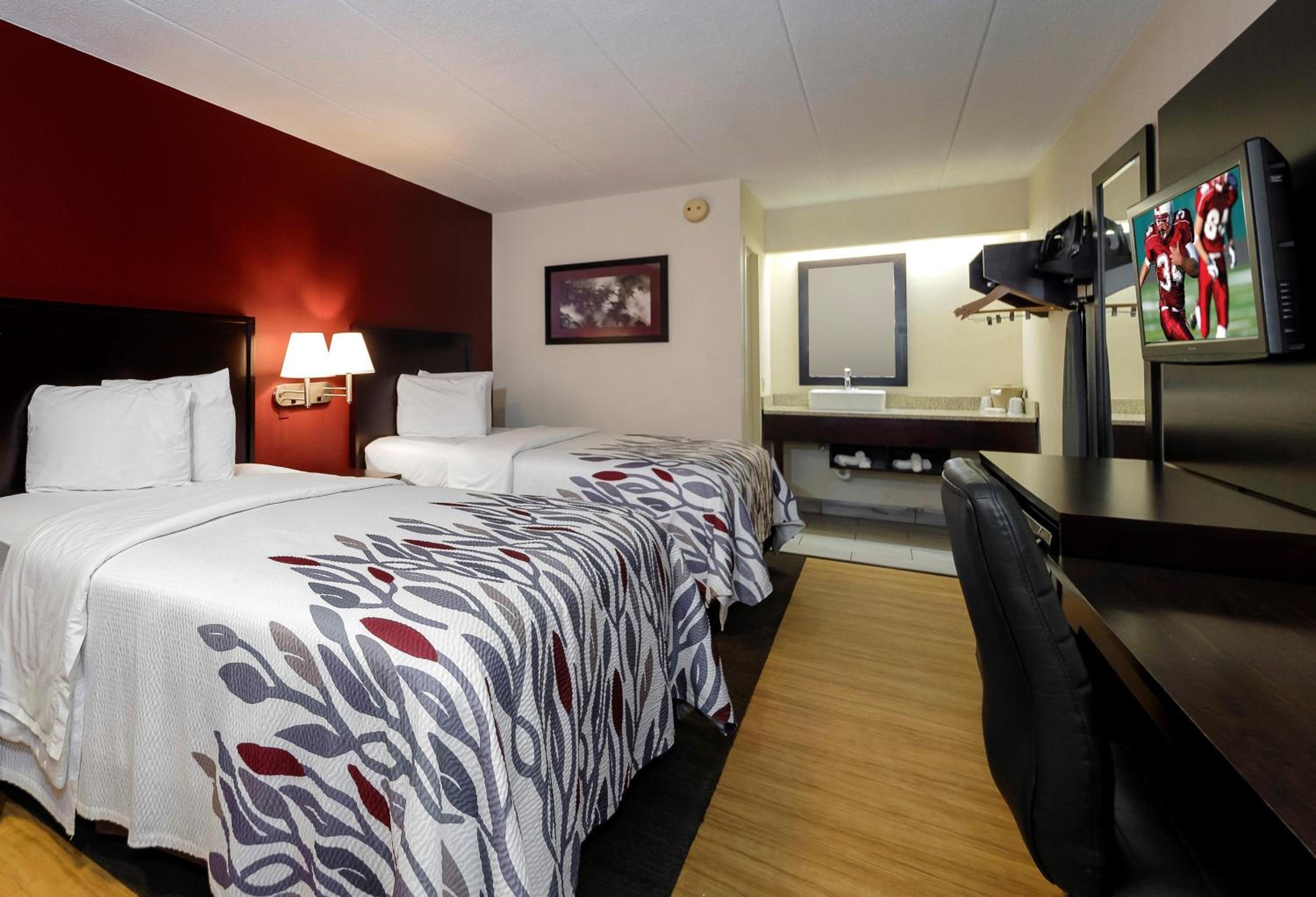 Deluxe Room with Two Double Beds Smoke Free - Photo 3