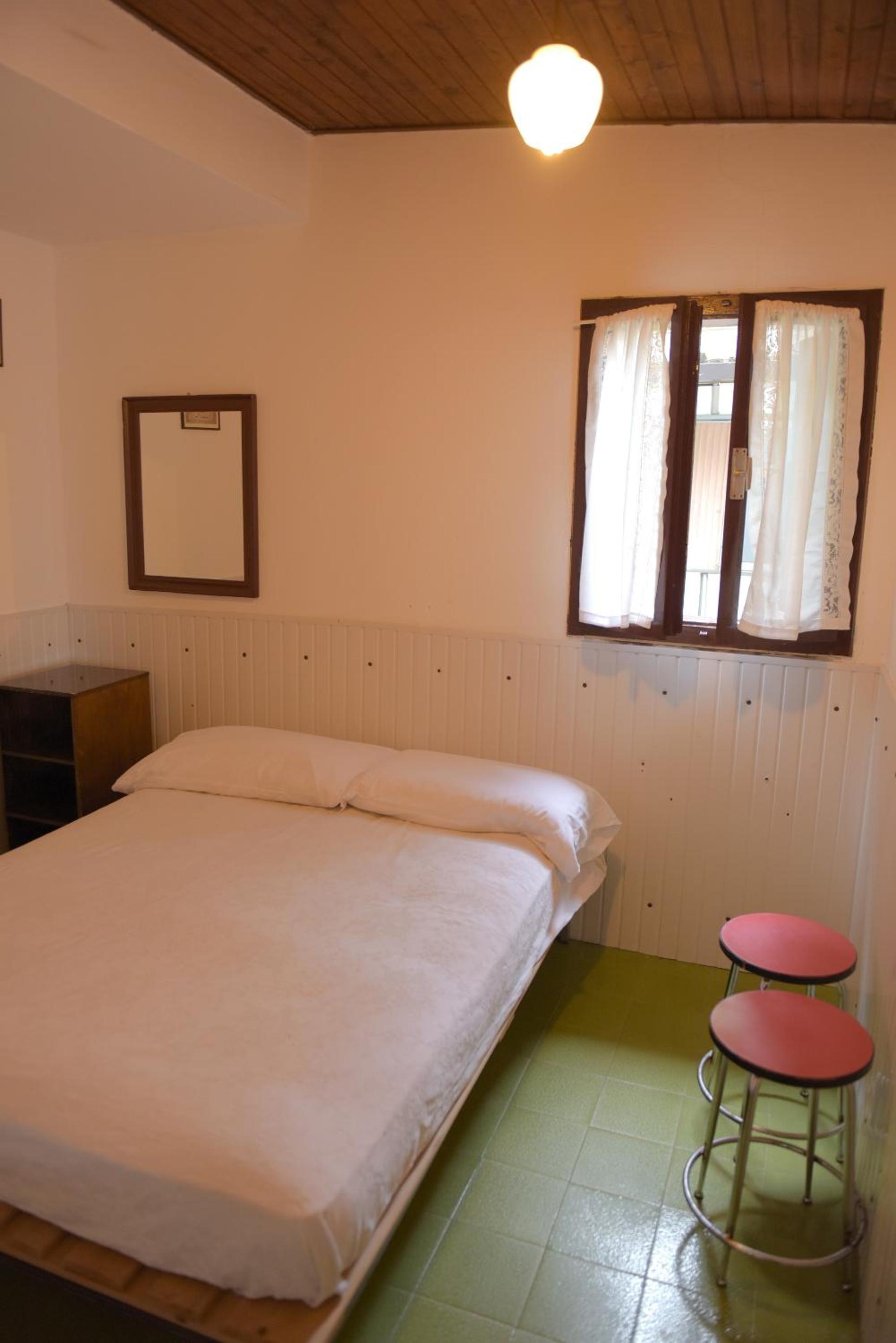 Two-Bedroom Bungalow photo 1