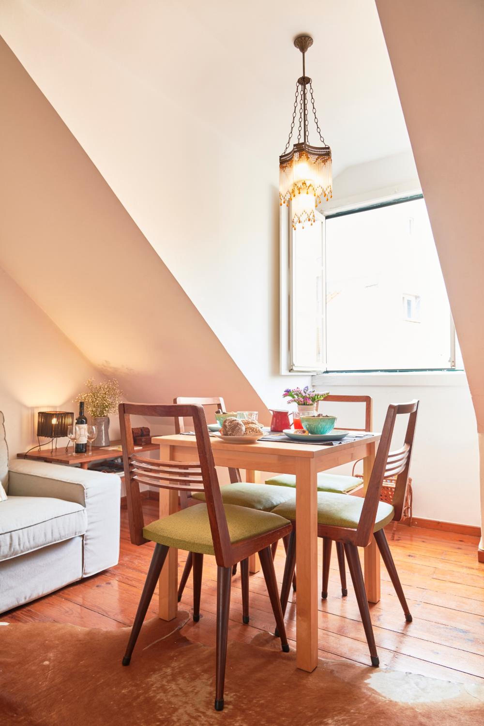 One-Bedroom Apartment - Photo 21