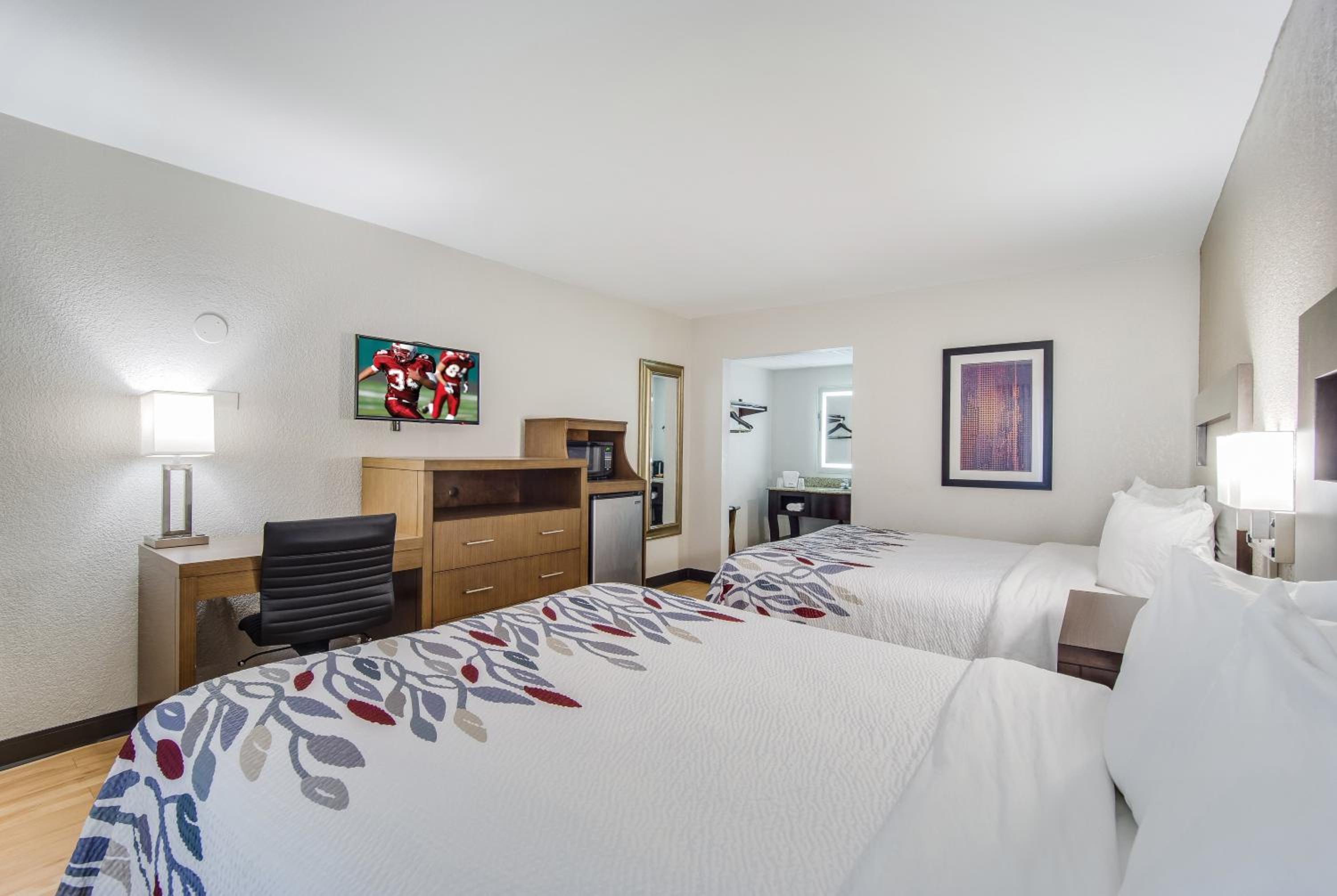 Deluxe Queen Room with Two Queen Beds