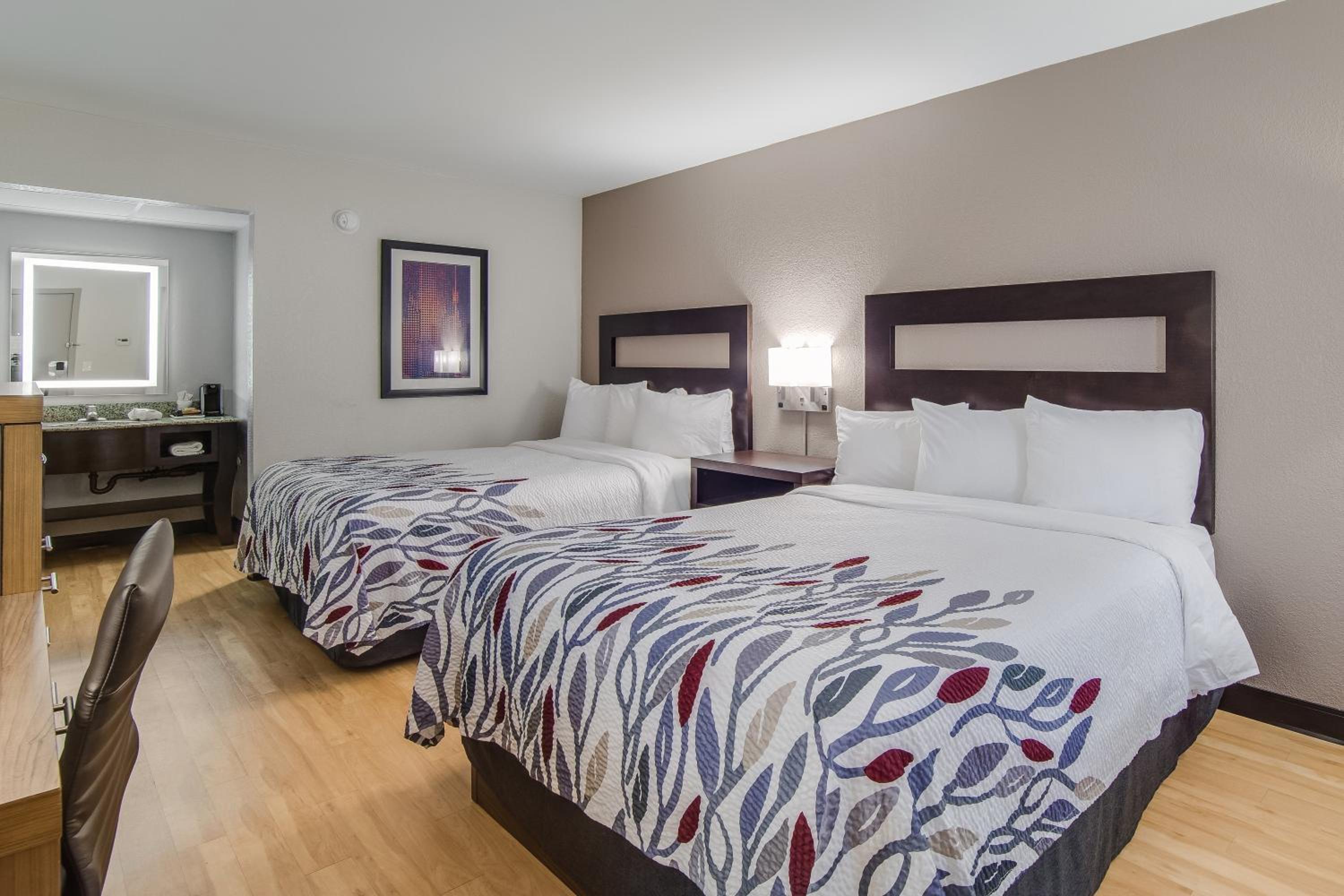 Deluxe Queen Room with Two Queen Beds